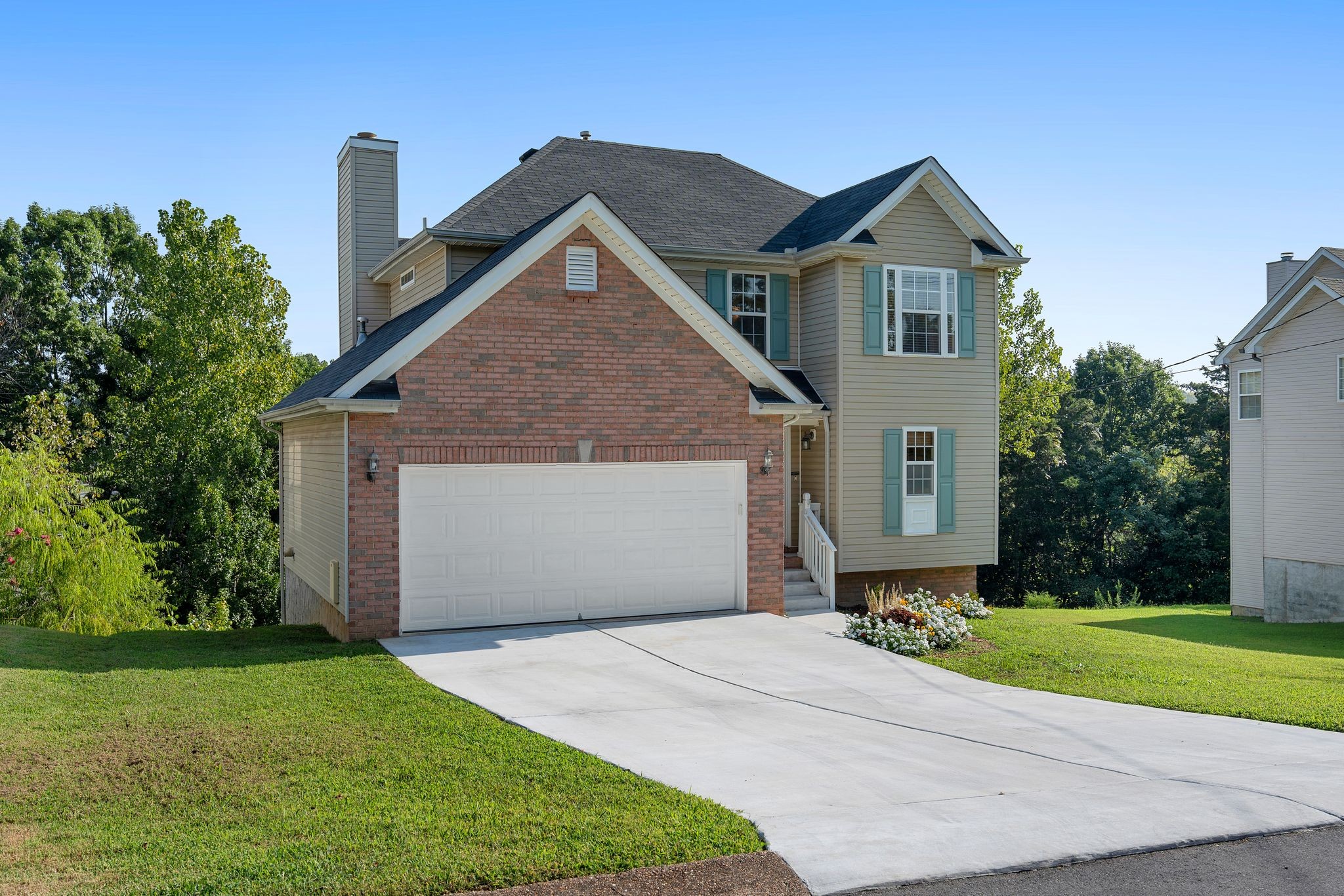 1513 Yarmouth Ln