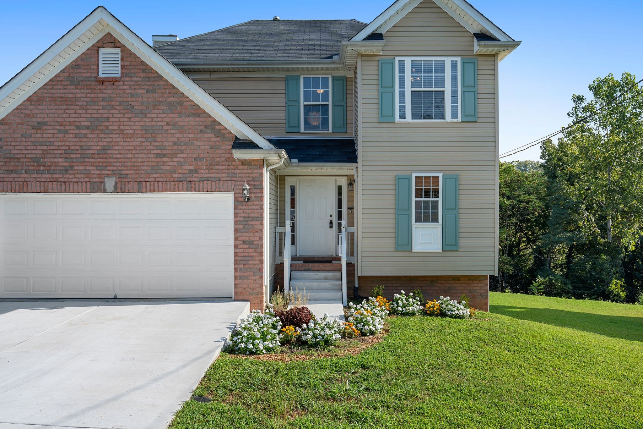 1513 Yarmouth Ln
