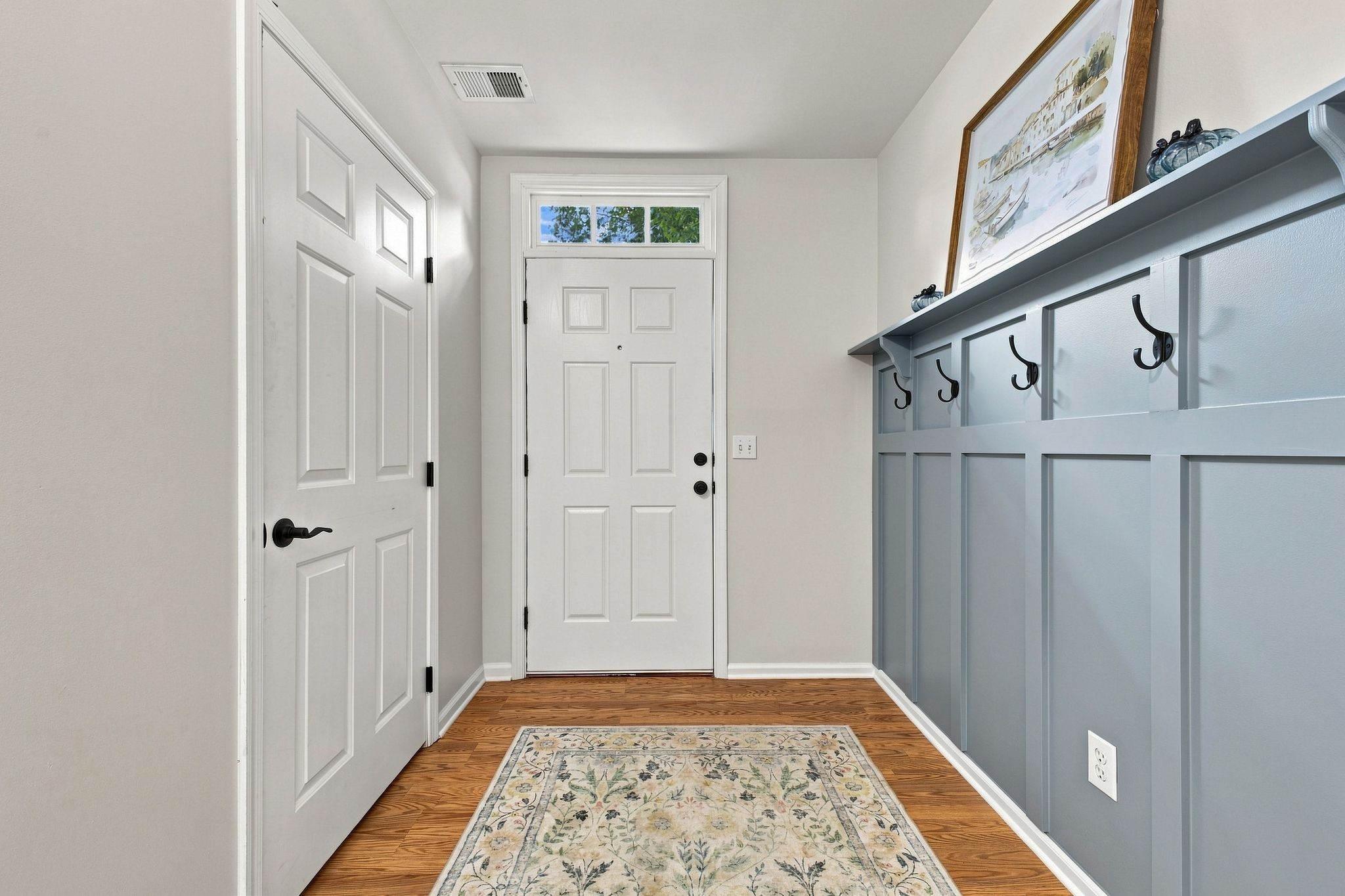 608 Huffine Manor Cir