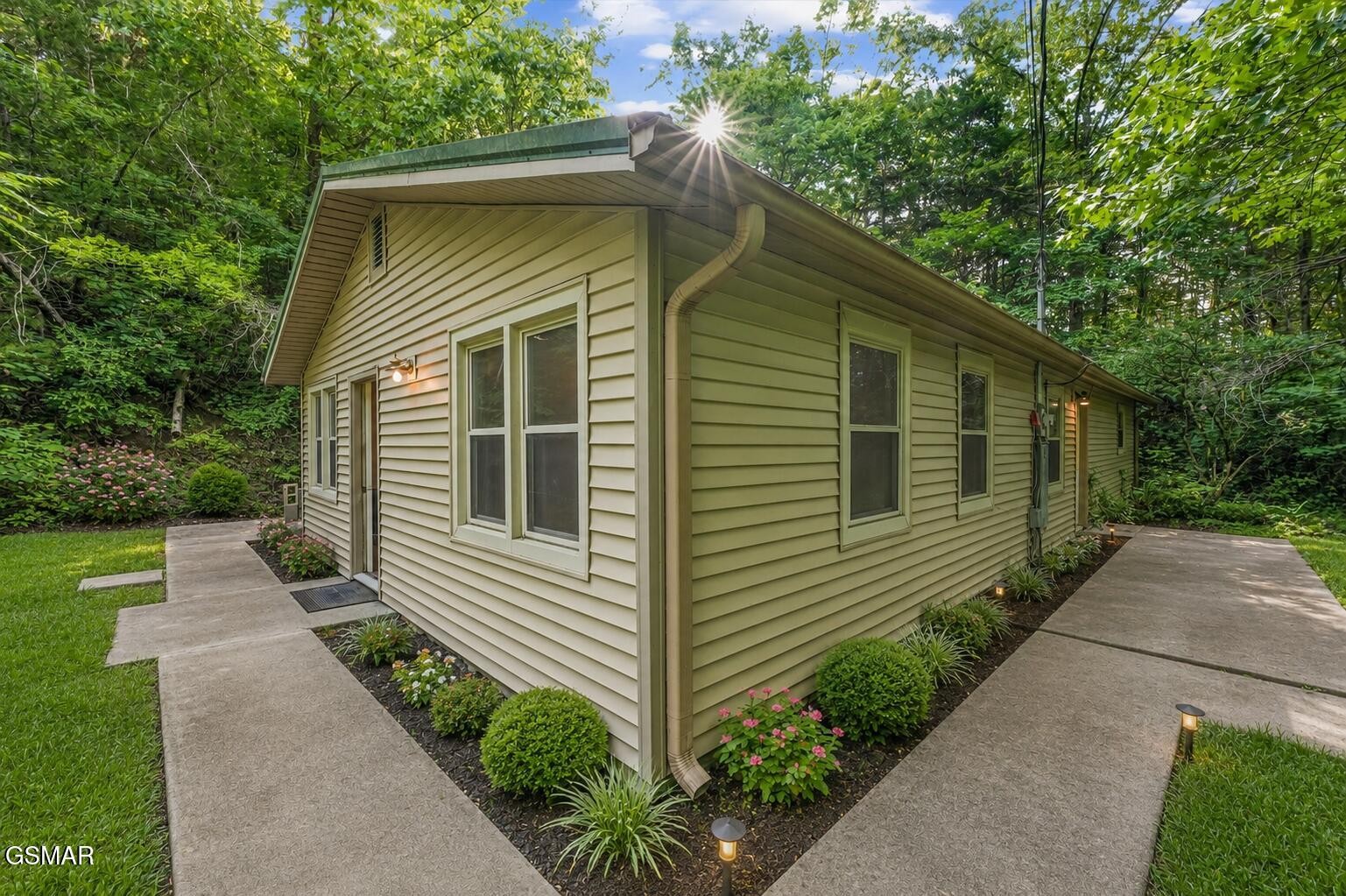 324 Whaley Way