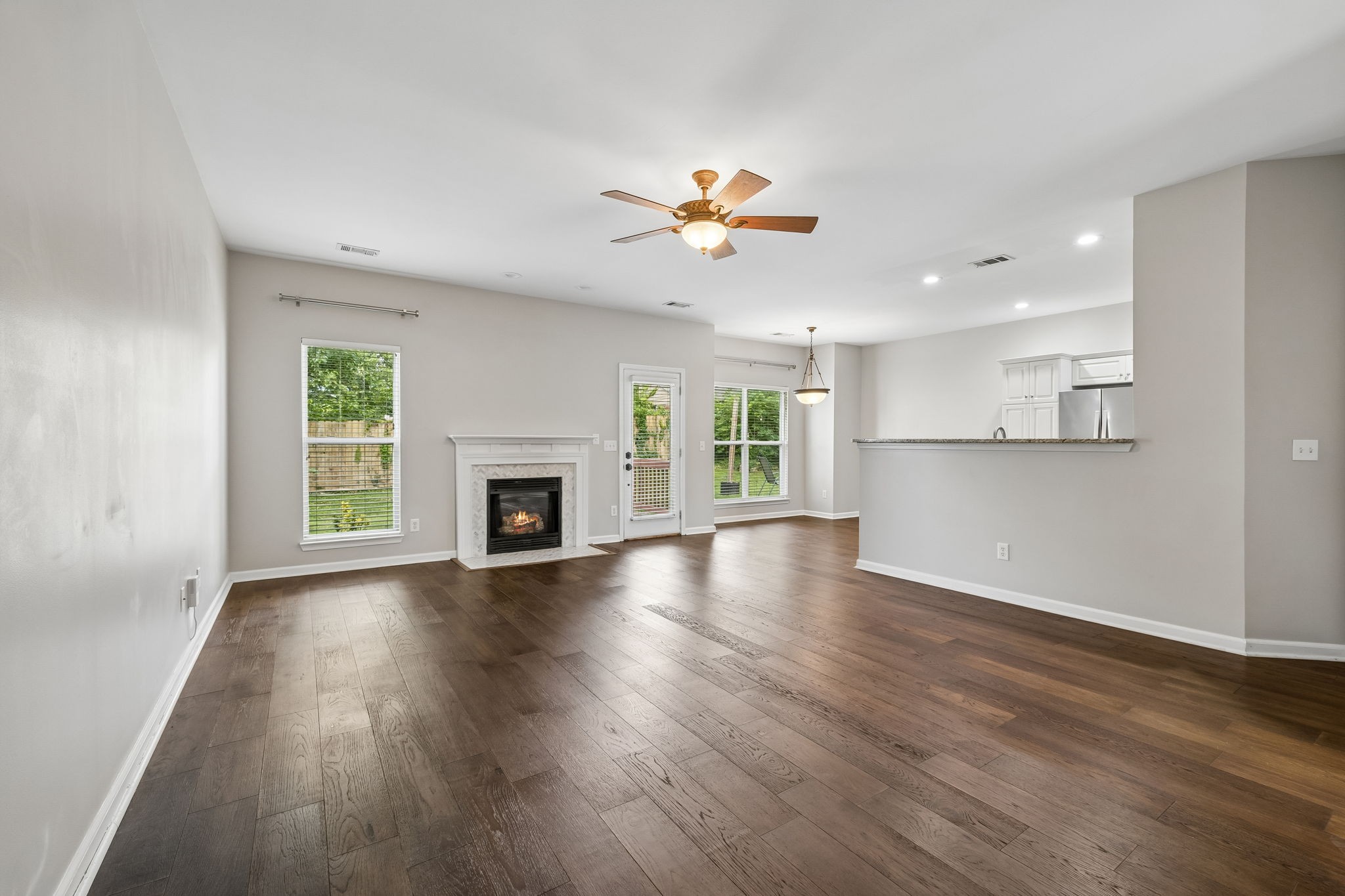 422 Normandy Cir