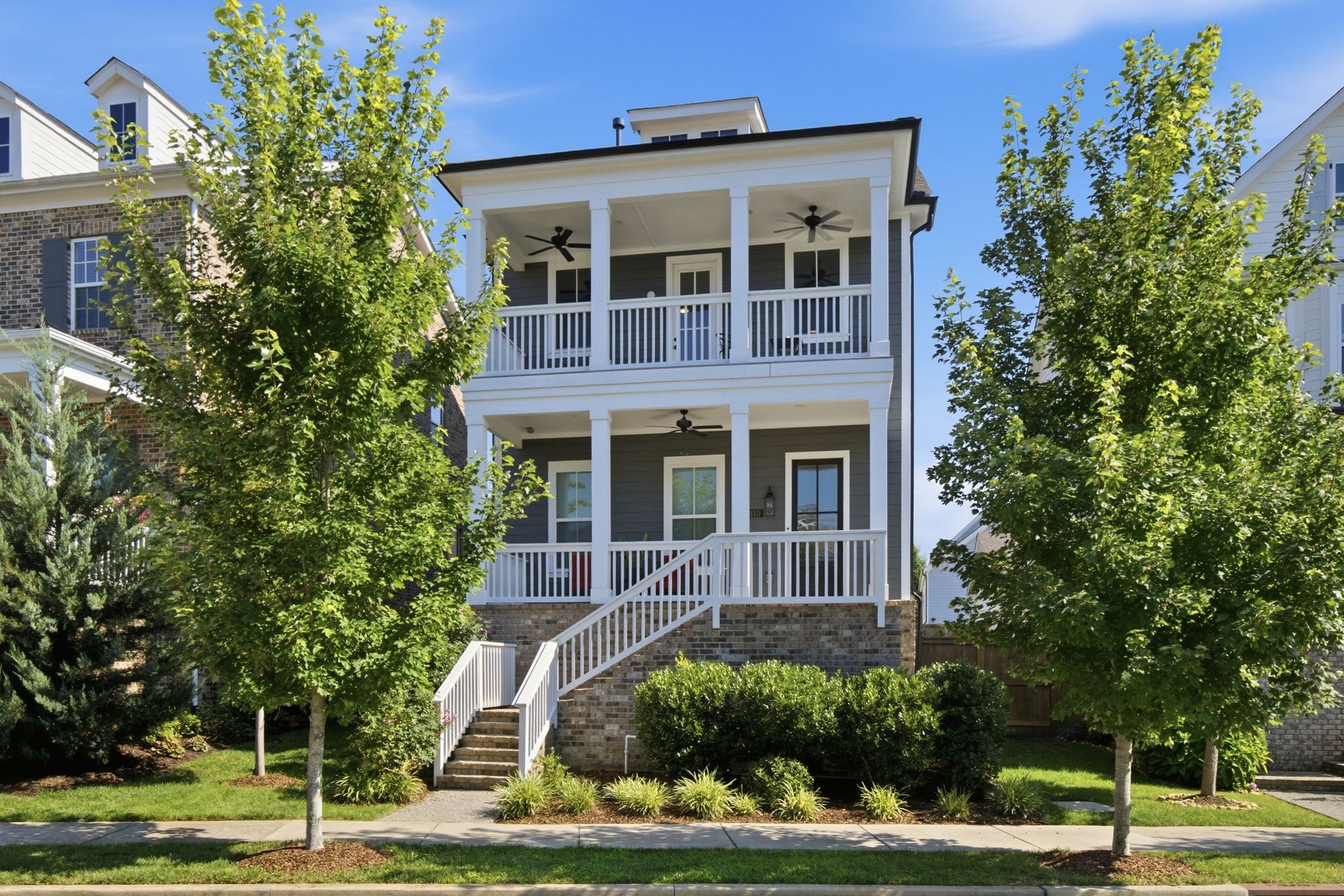 415 Dewar Dr