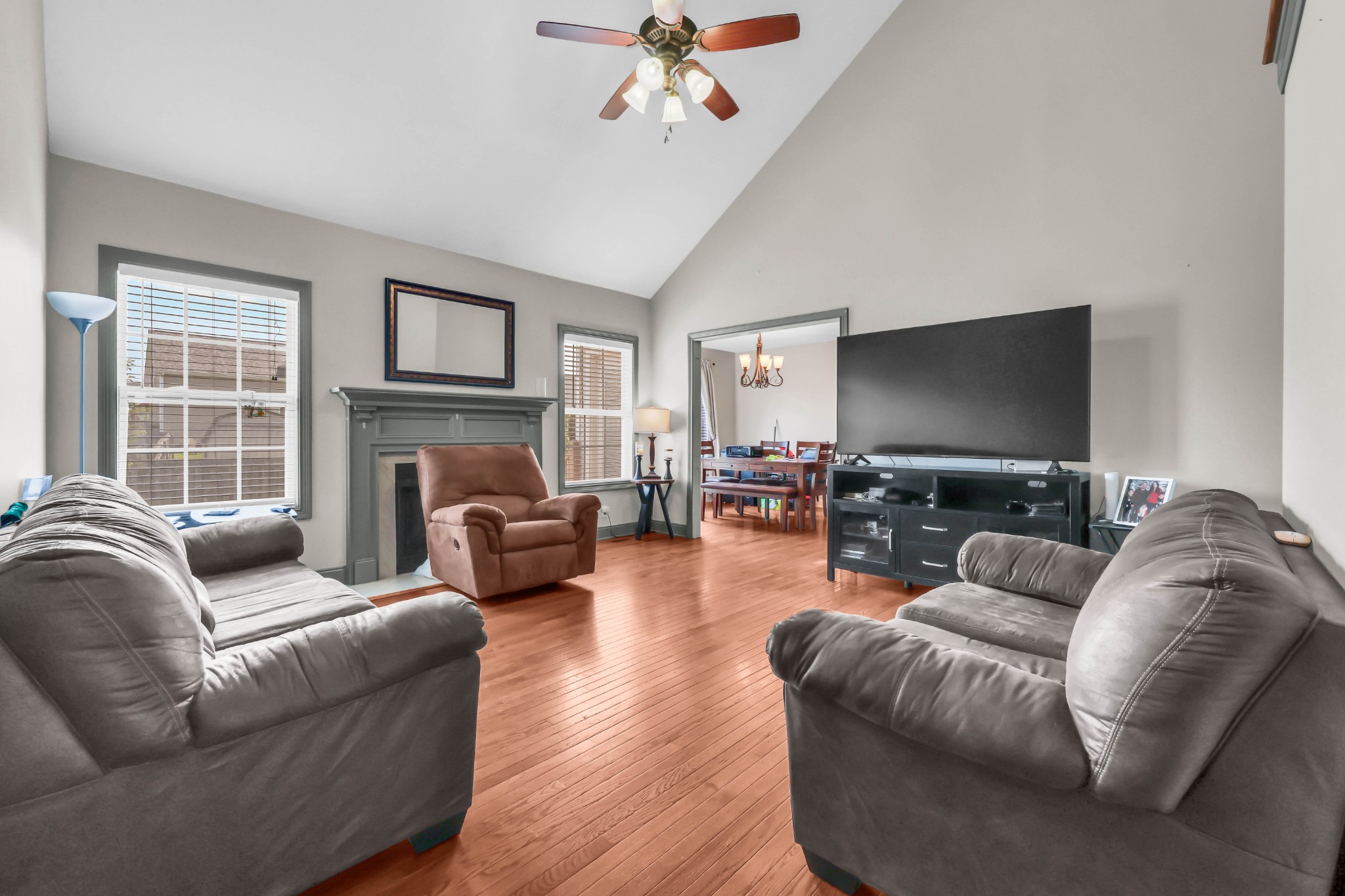 853 Samantha Ln