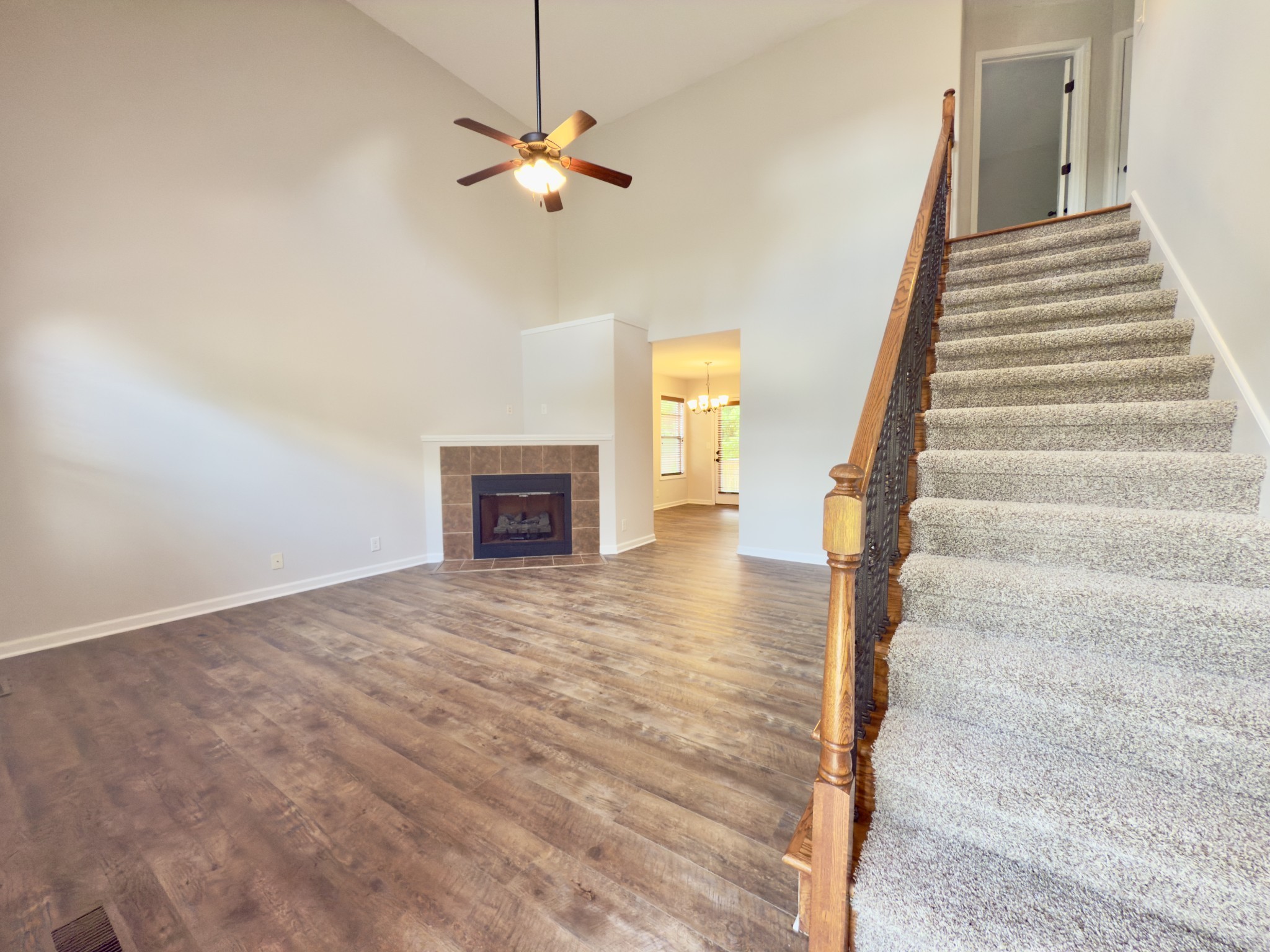 638 Hidden Valley Dr