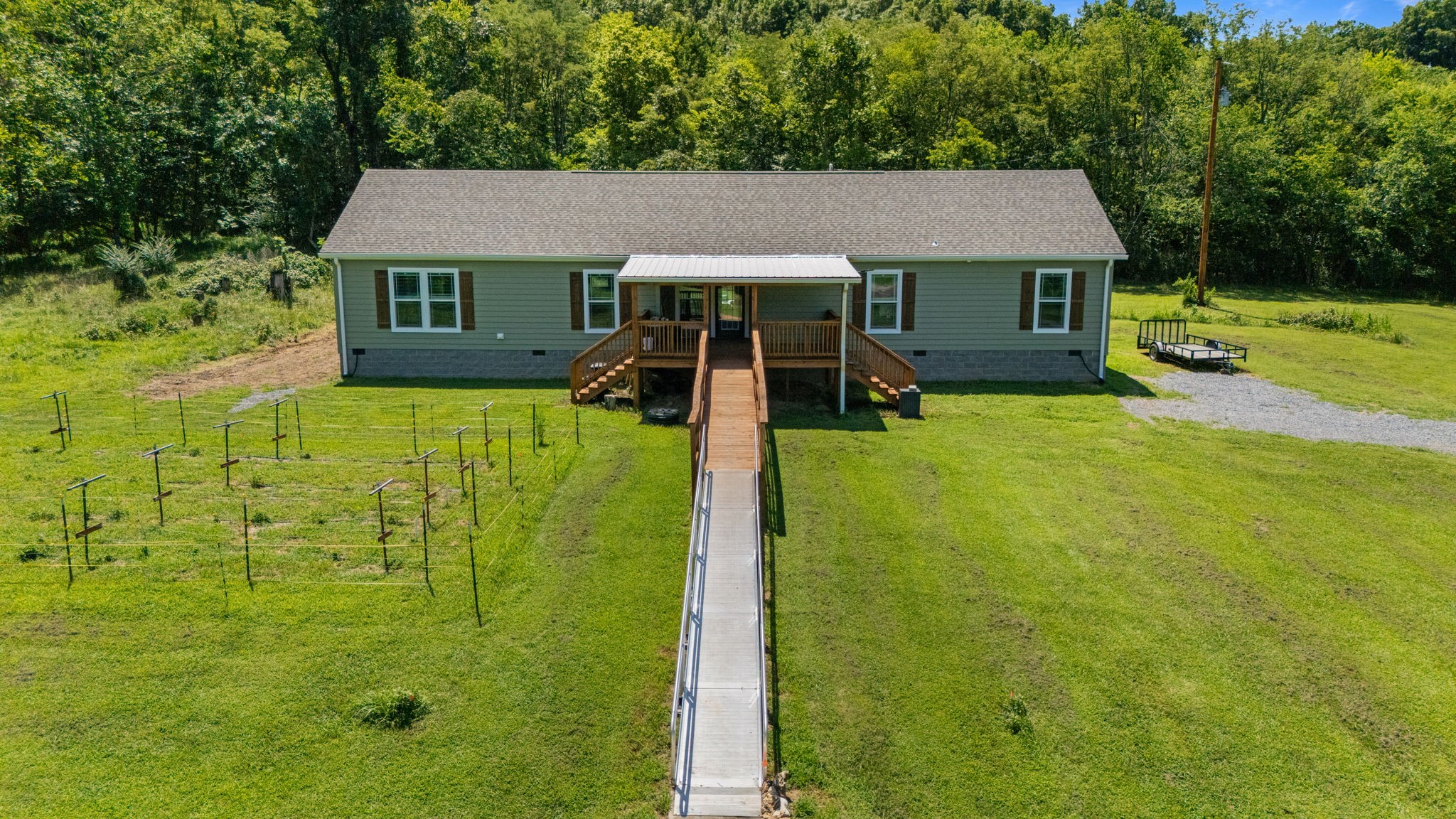 910 Woodmore Hollow Ln
