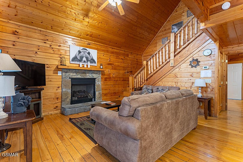 1511 Rainbow Ridge Way