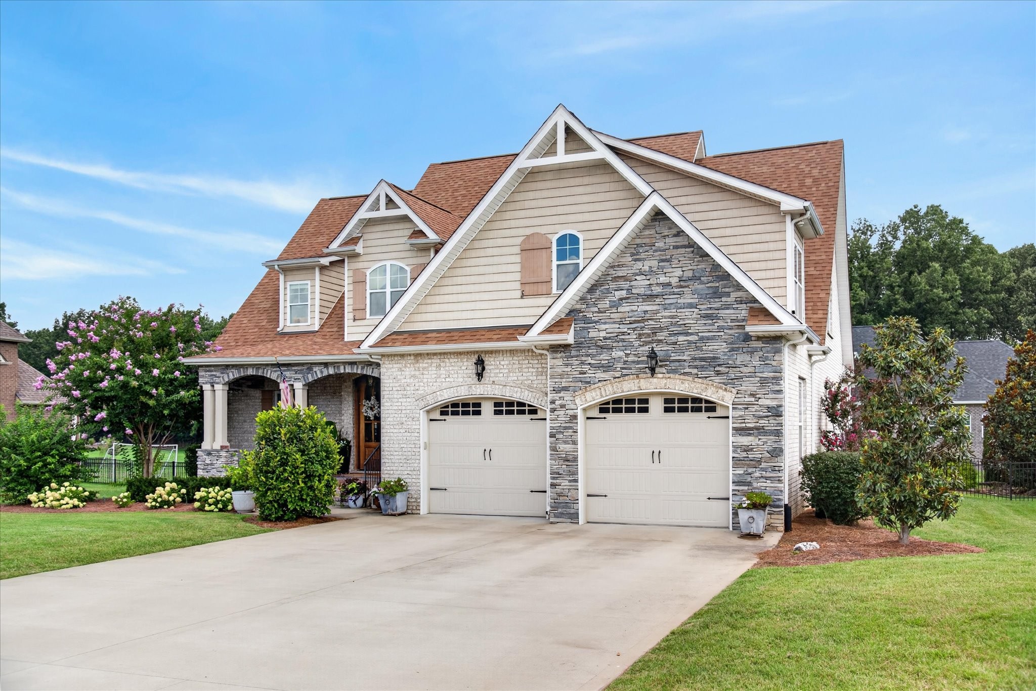 1521 Amblewood Way