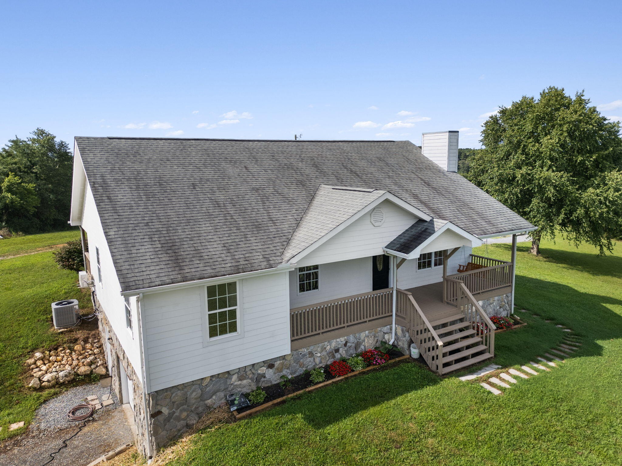 7421 Rabbit Lane
