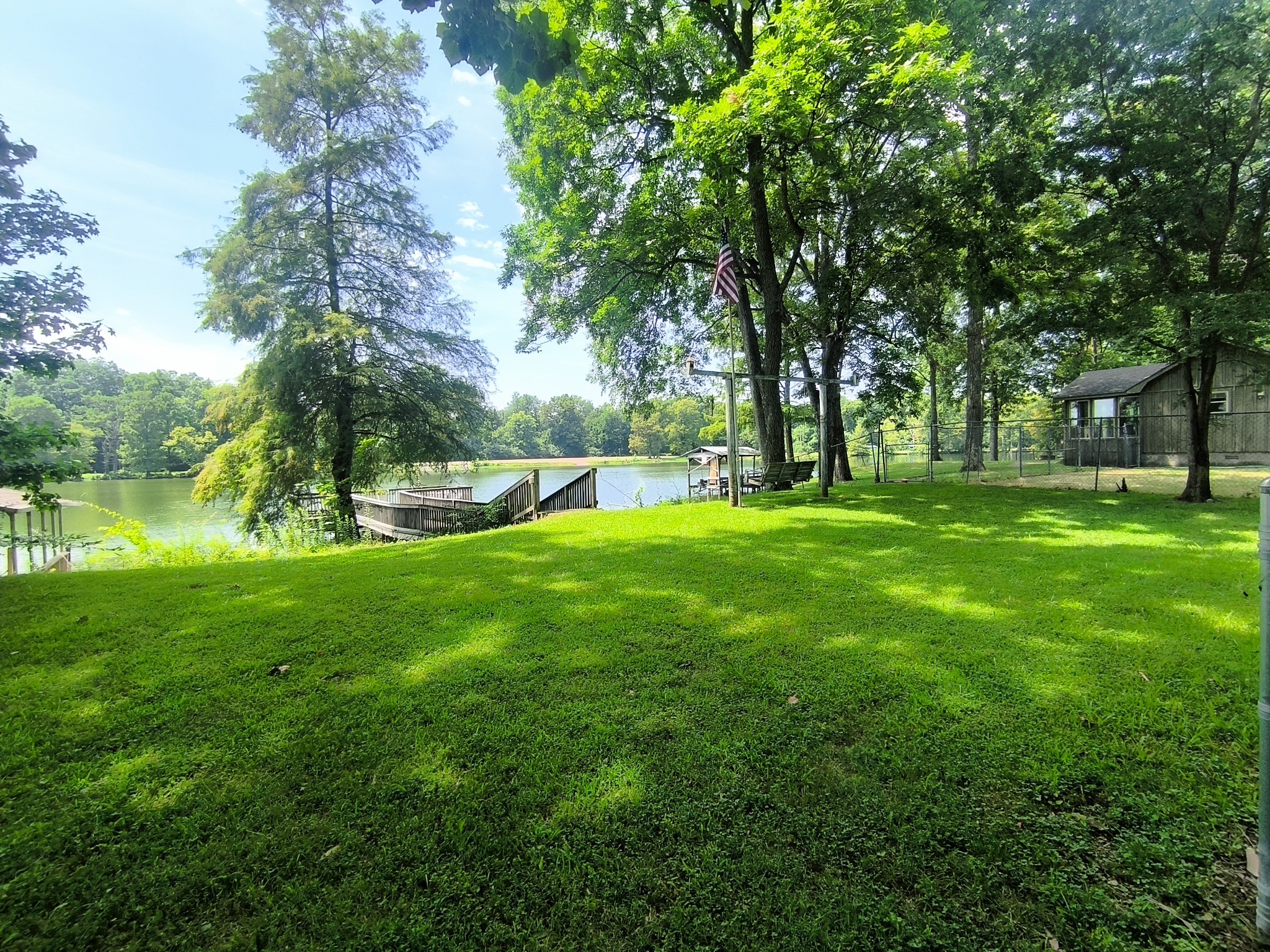 275 Club House Ln