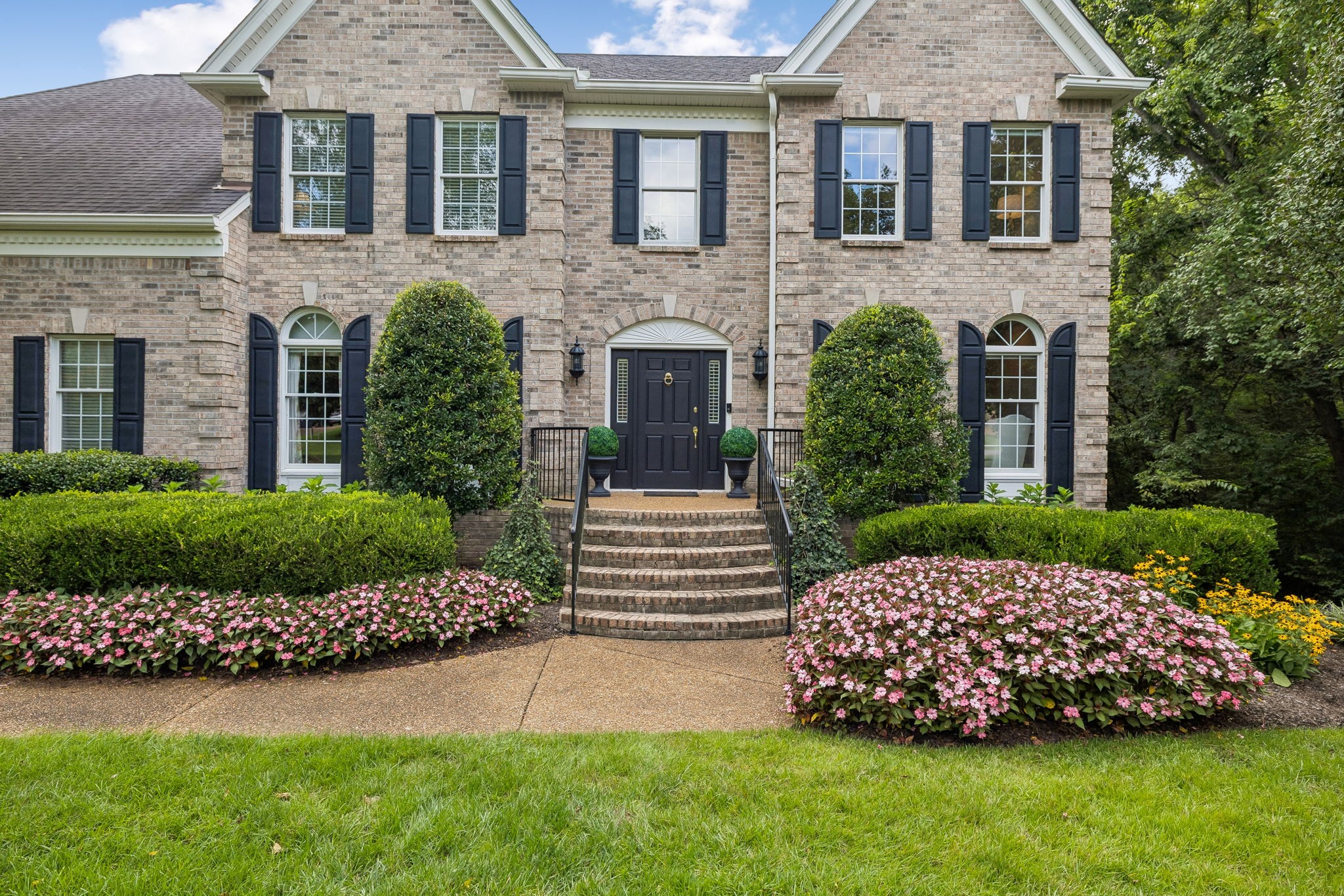9023 Fallswood Ln