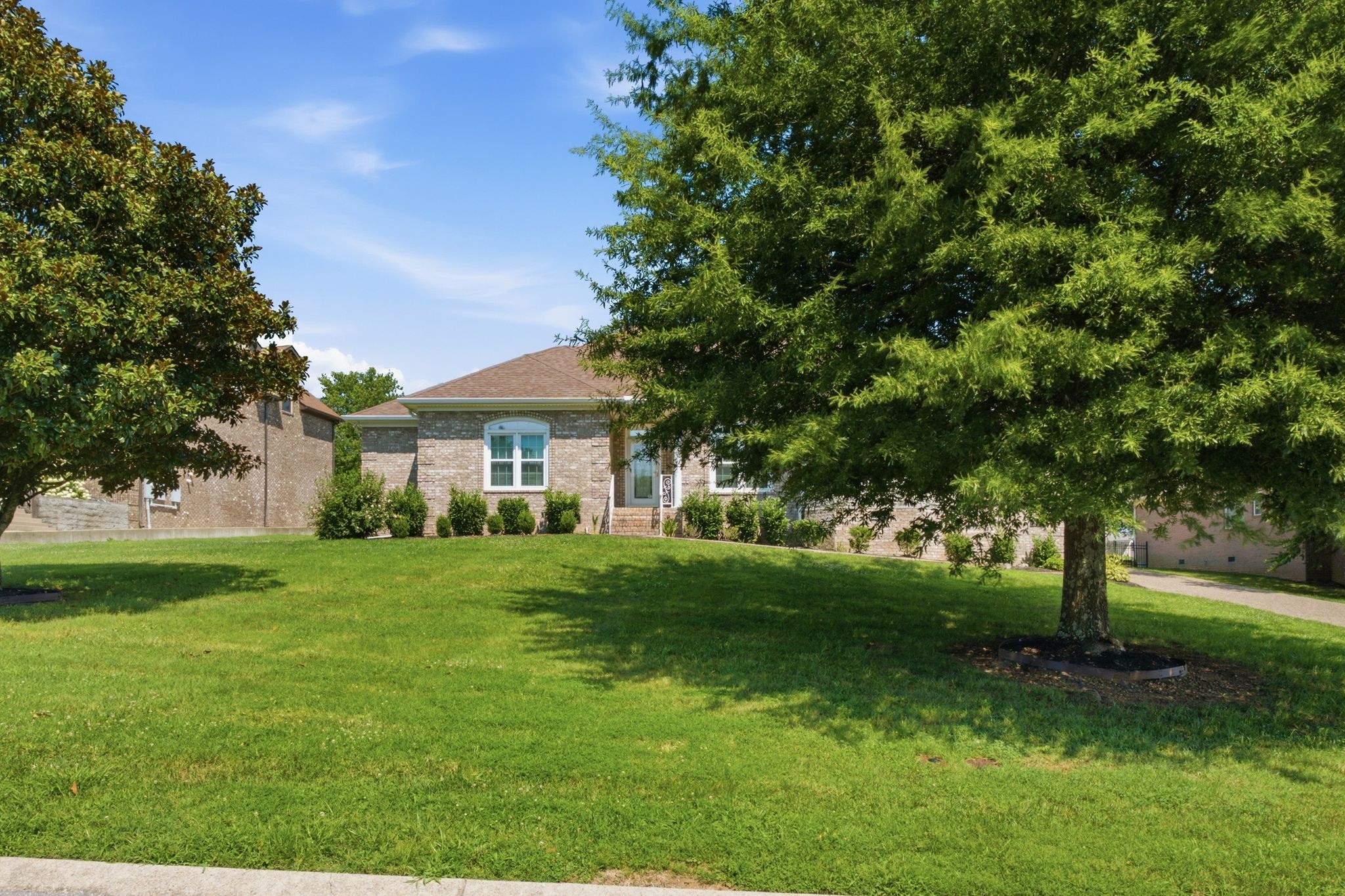 114 Collinwood Dr