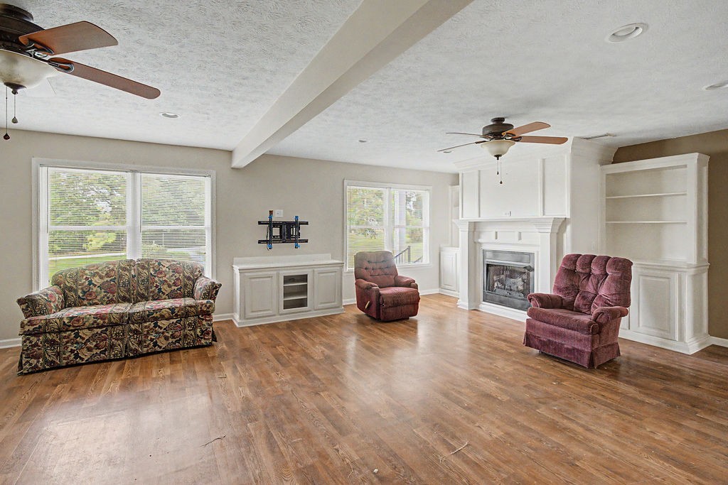 4475 Butler Rd