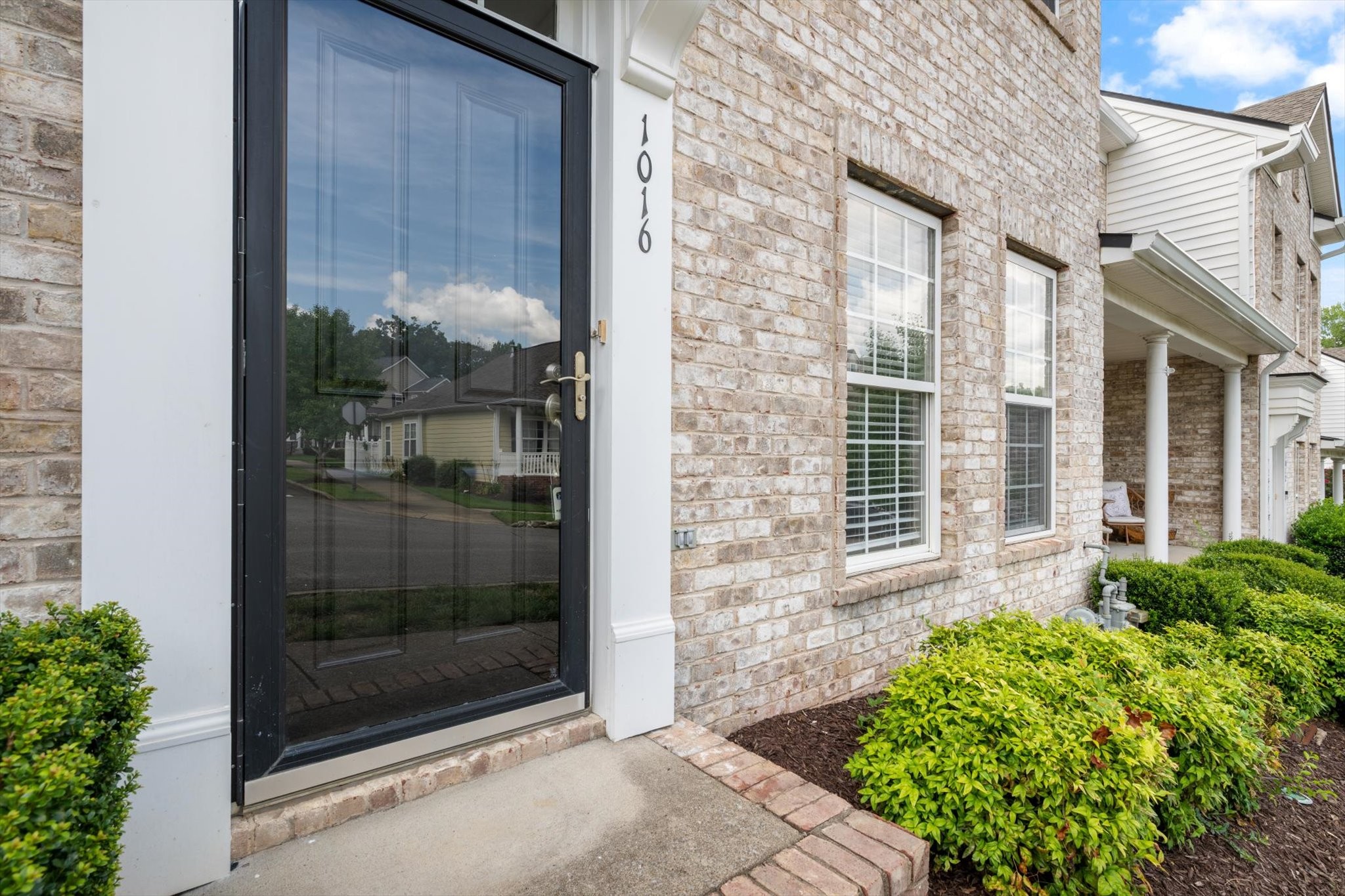 1016 Loxley Dr
