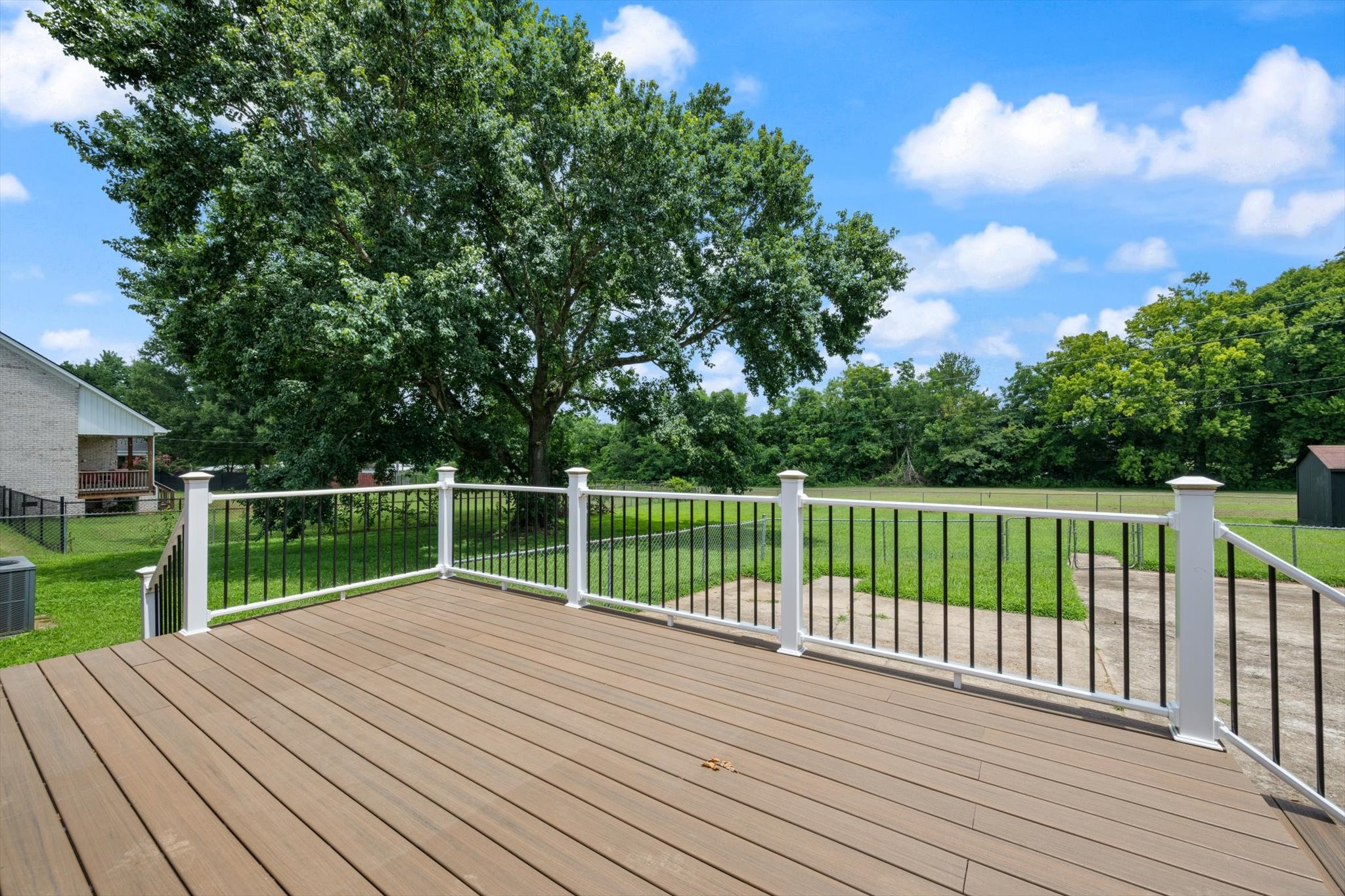 704 Redwood Cir