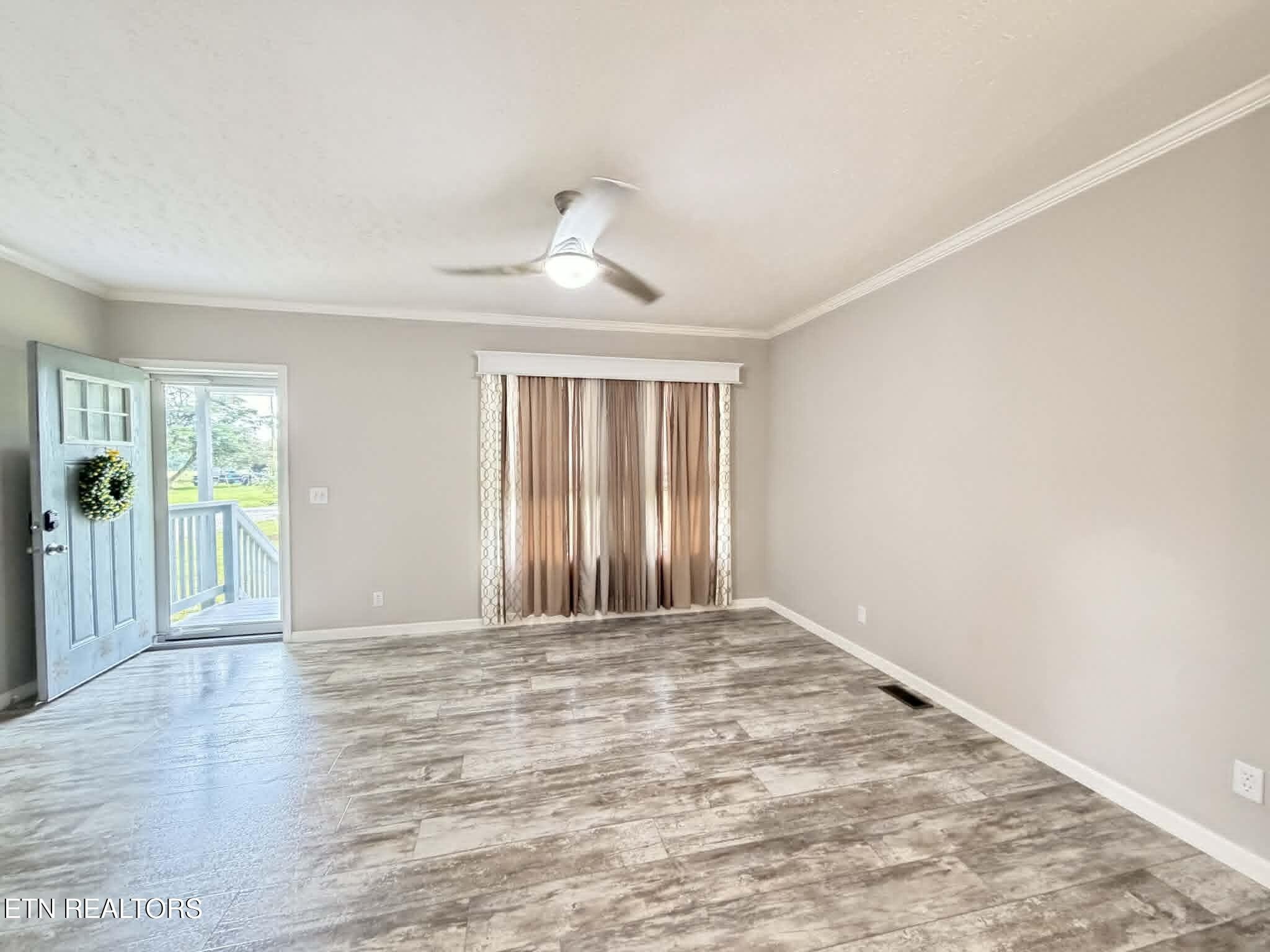 381 Dixon Rd