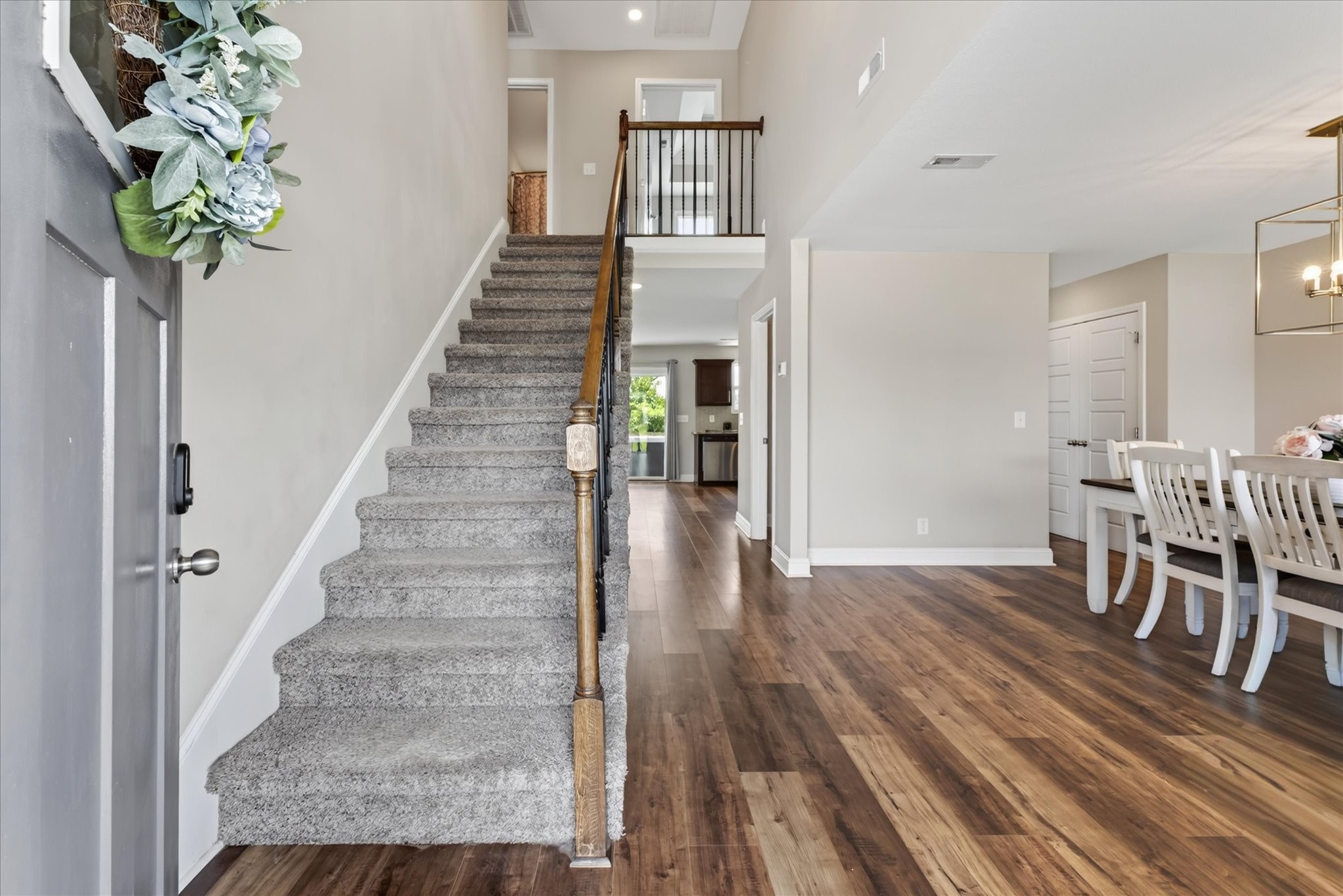 488 Kinslow Ct