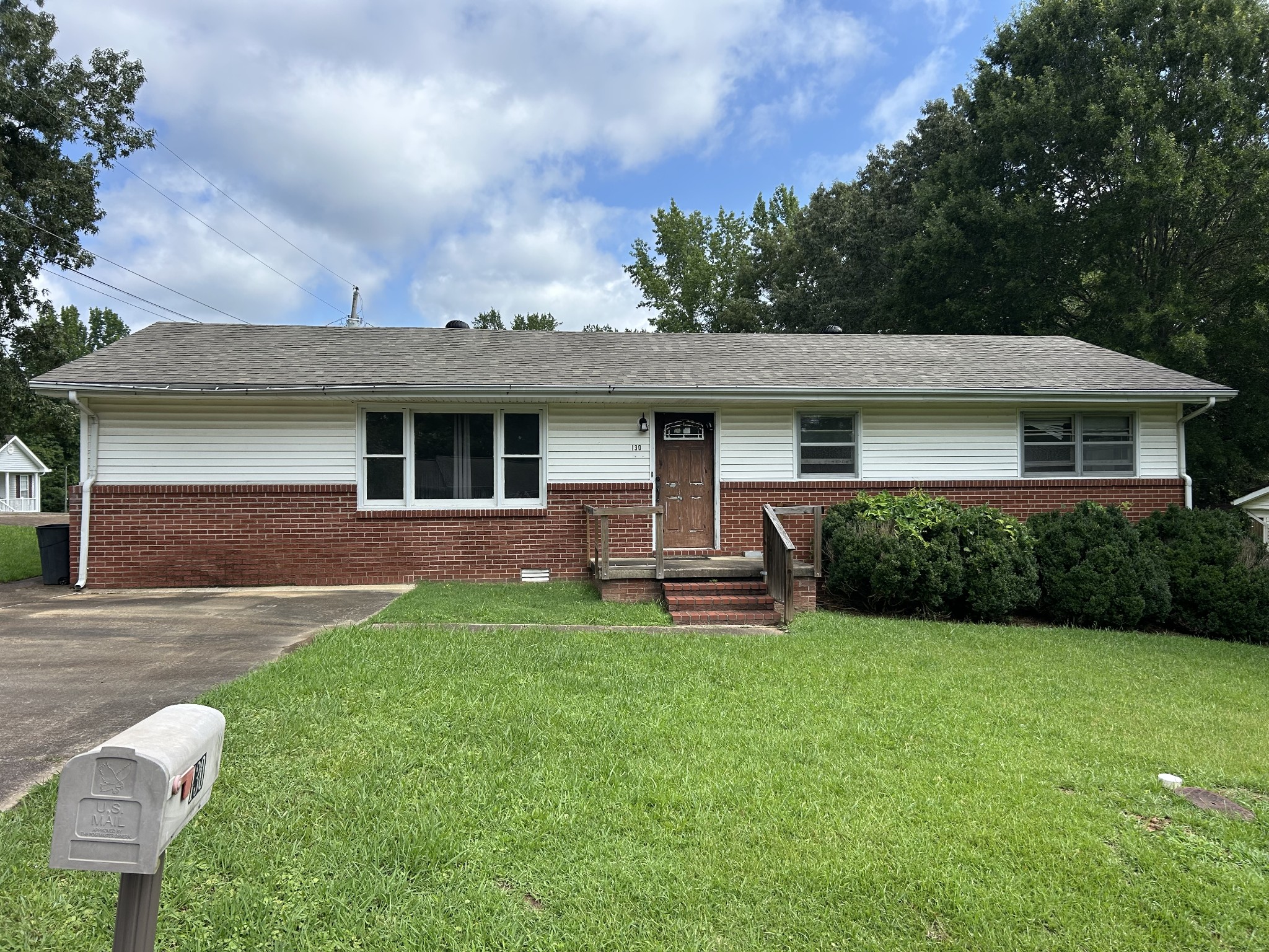 130 Mimosa St