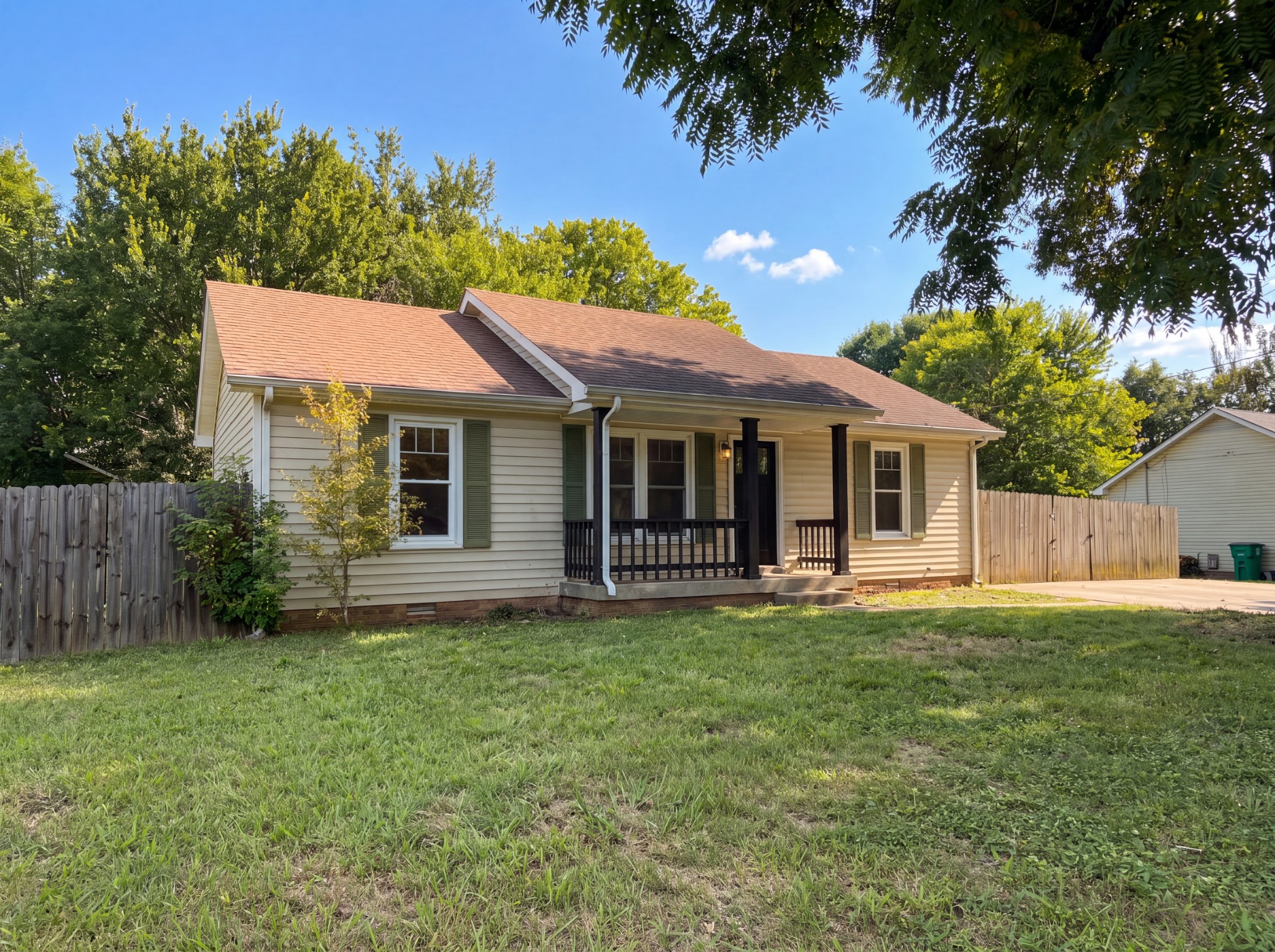 225 Tobacco Rd