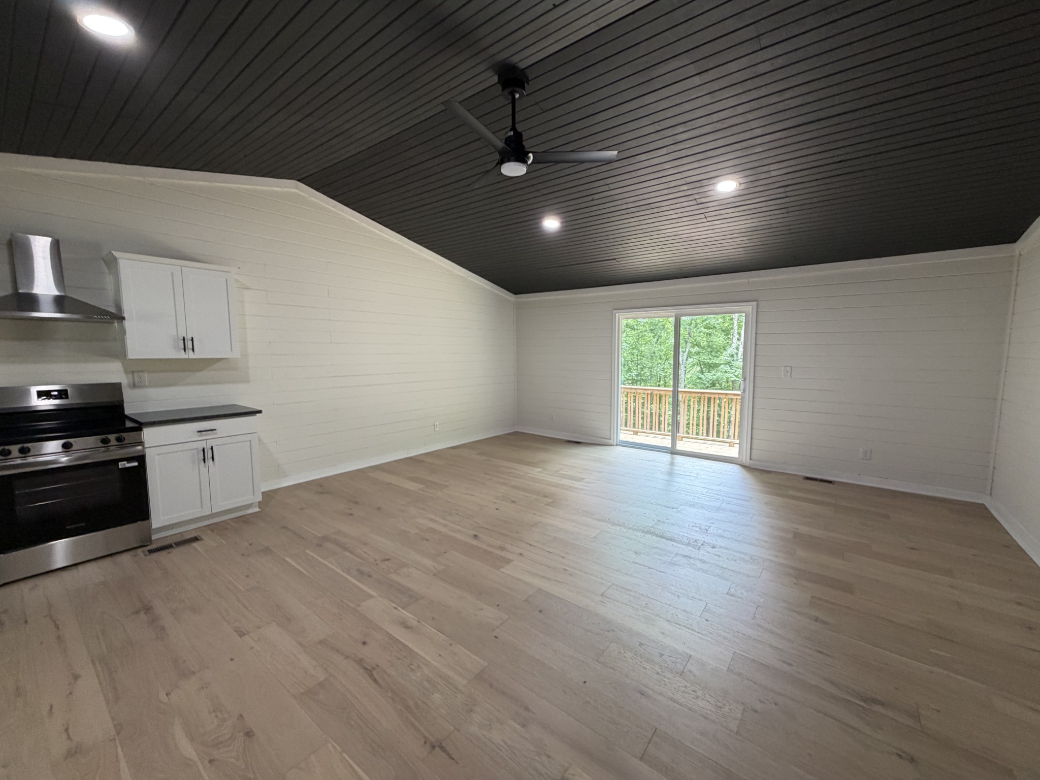 267 Collins River Dr
