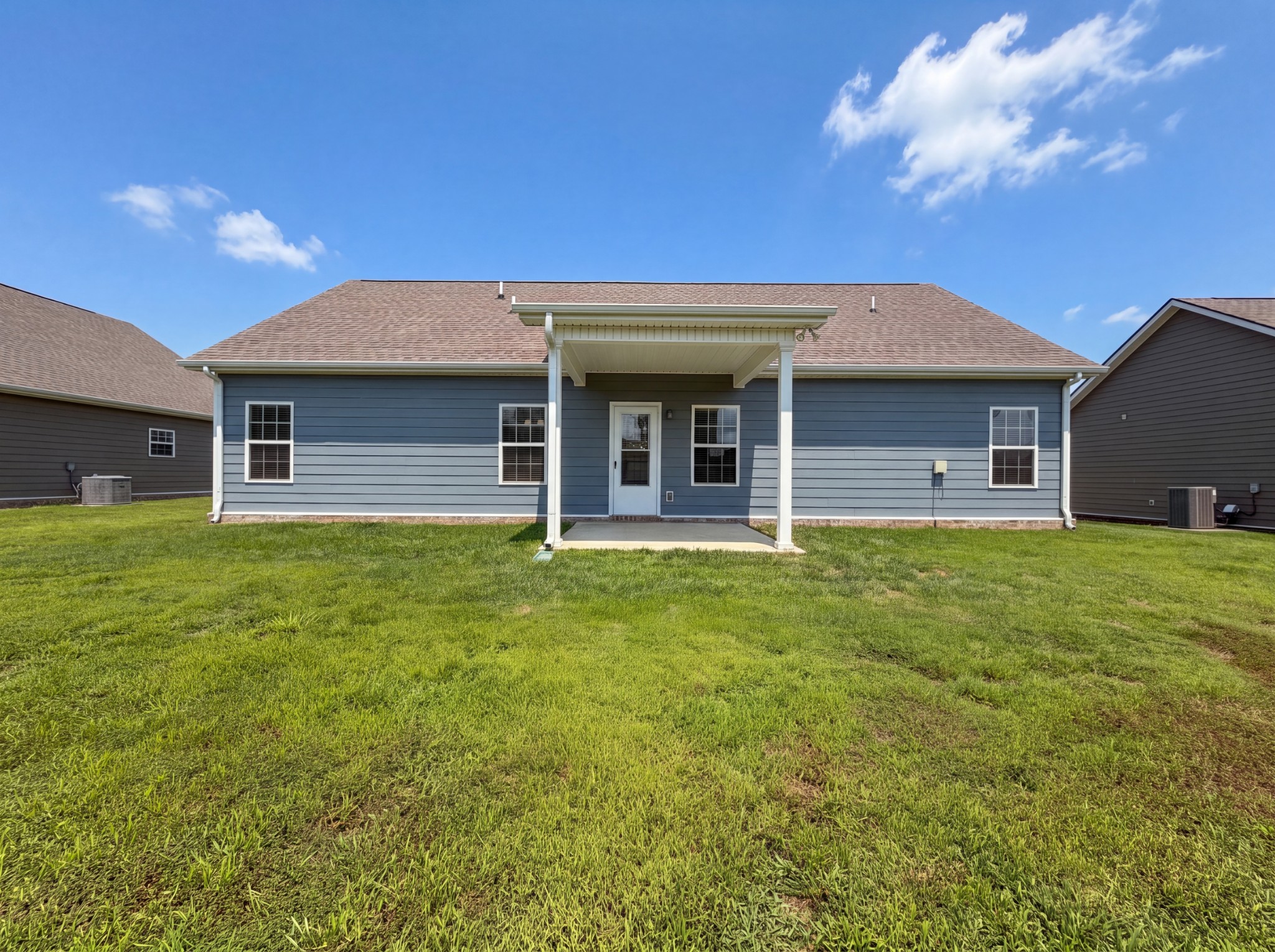 734 Mitscher Dr