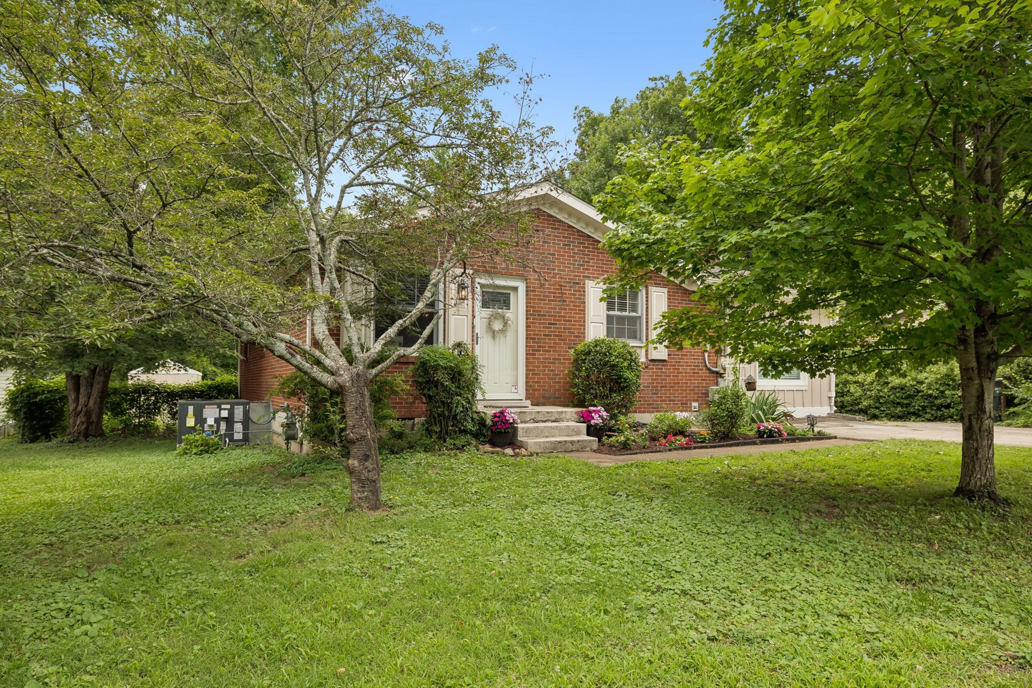 7010 Bonnavent Dr