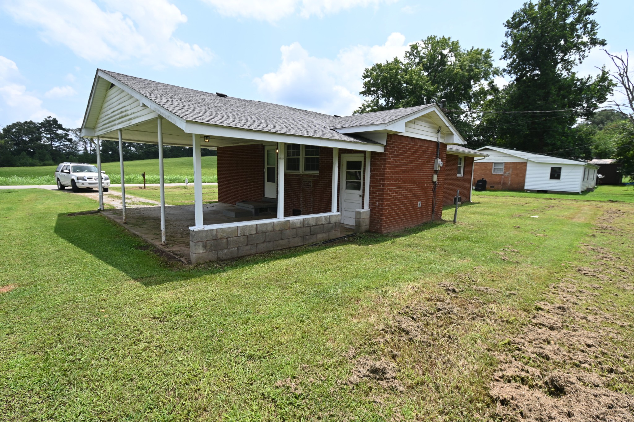 66 Hillview Dr