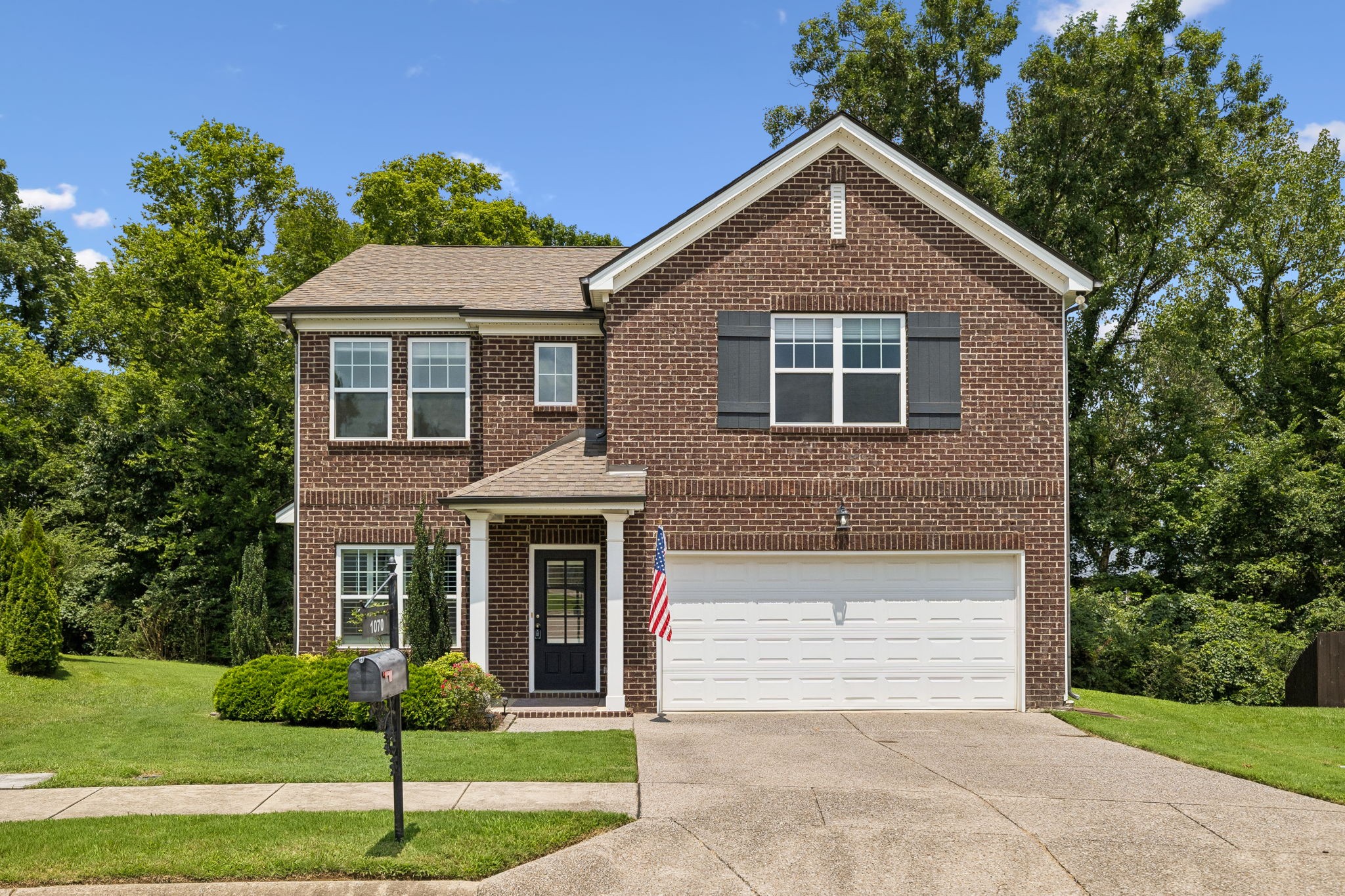 1070 Daniel Ln