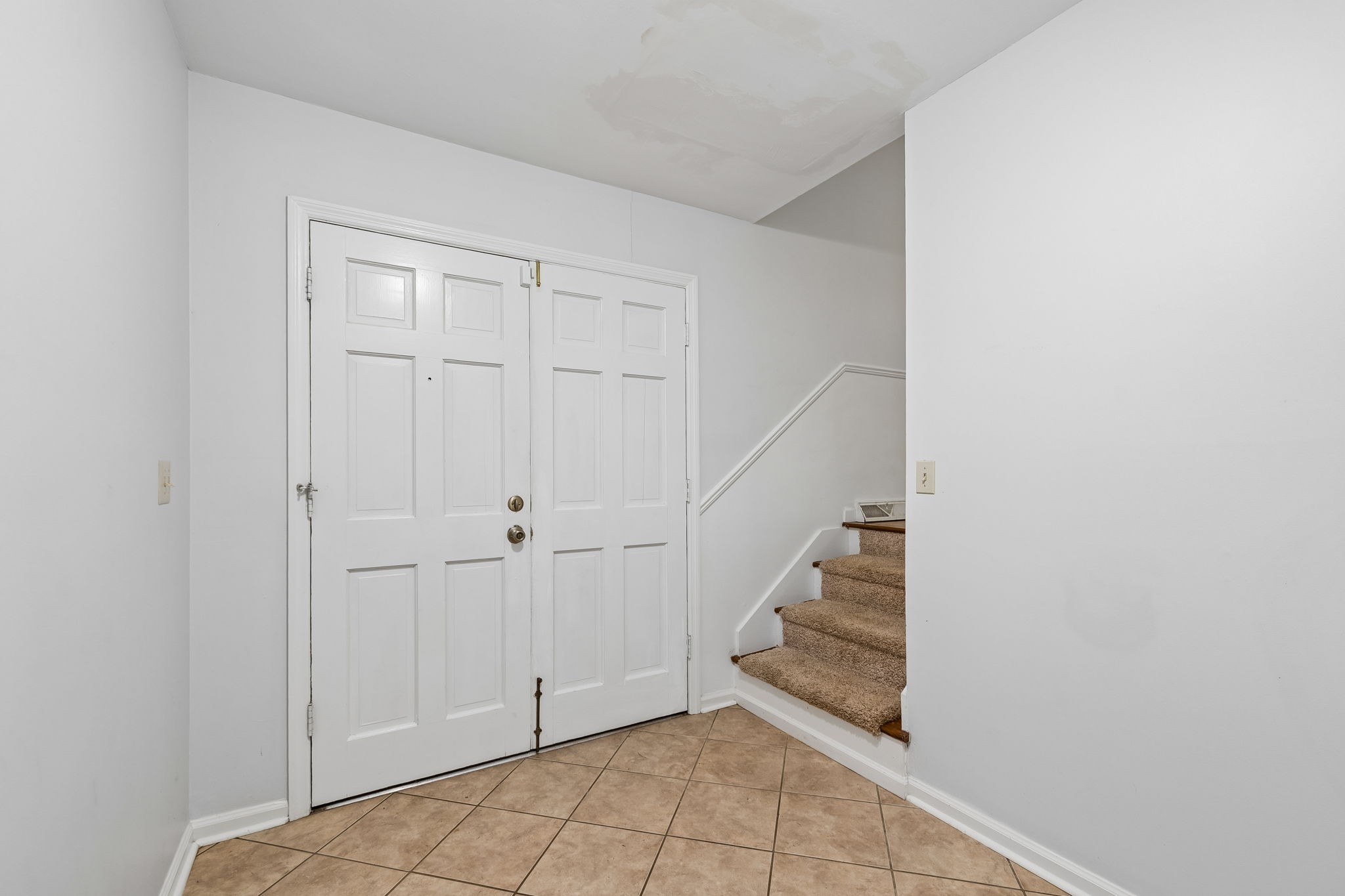 406 Derby Ct