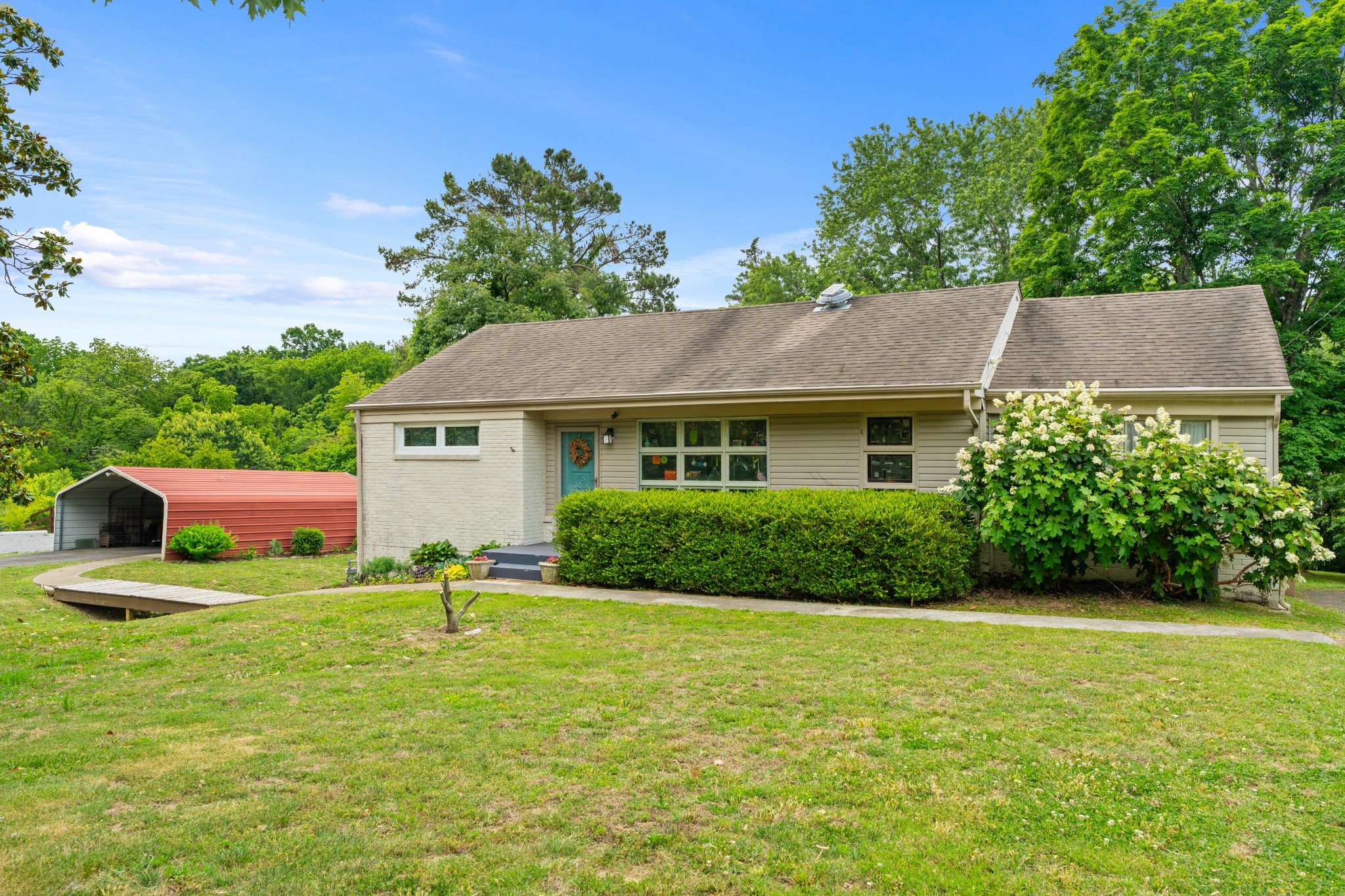441 Coventry Dr