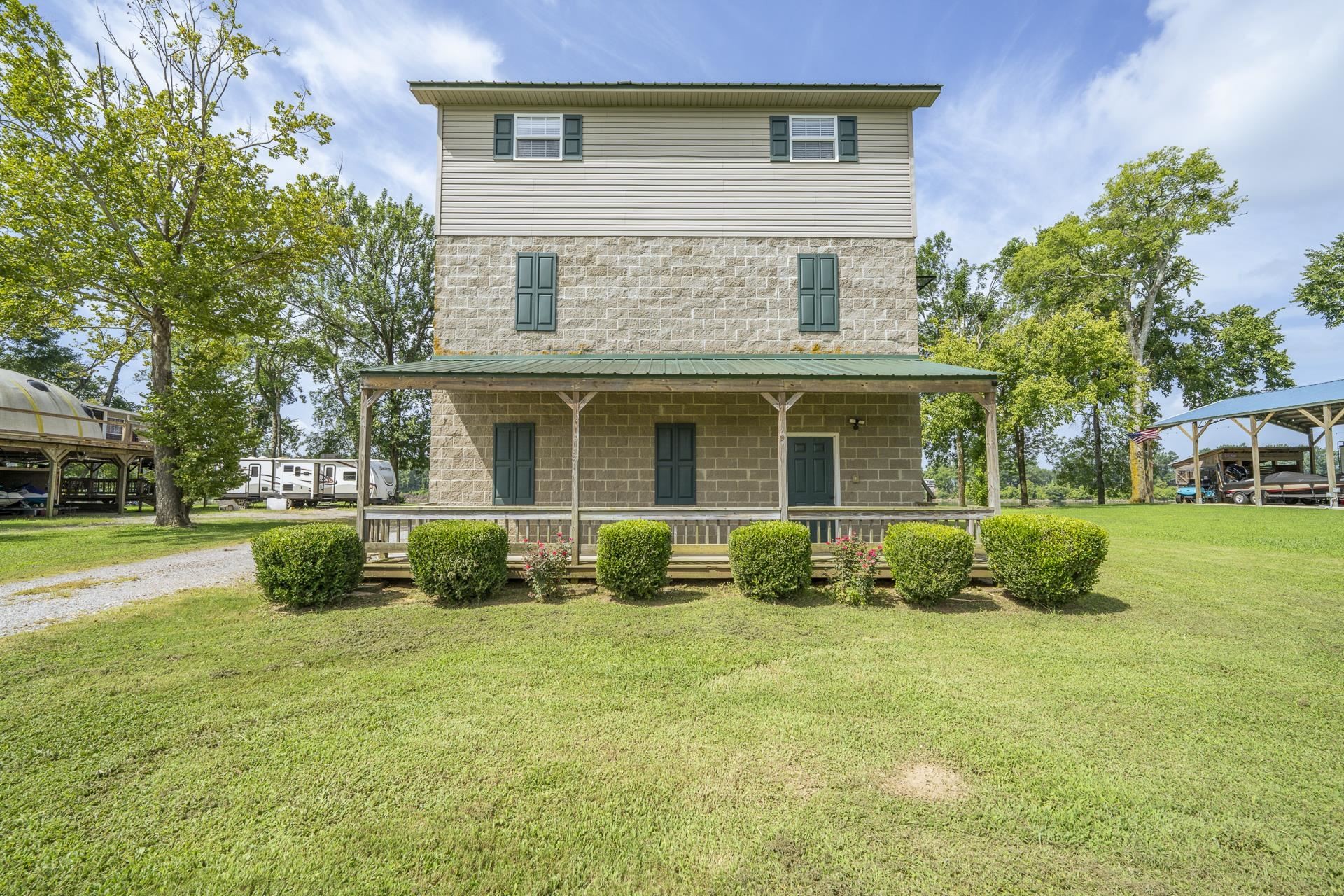 965 ARNOLD LN
