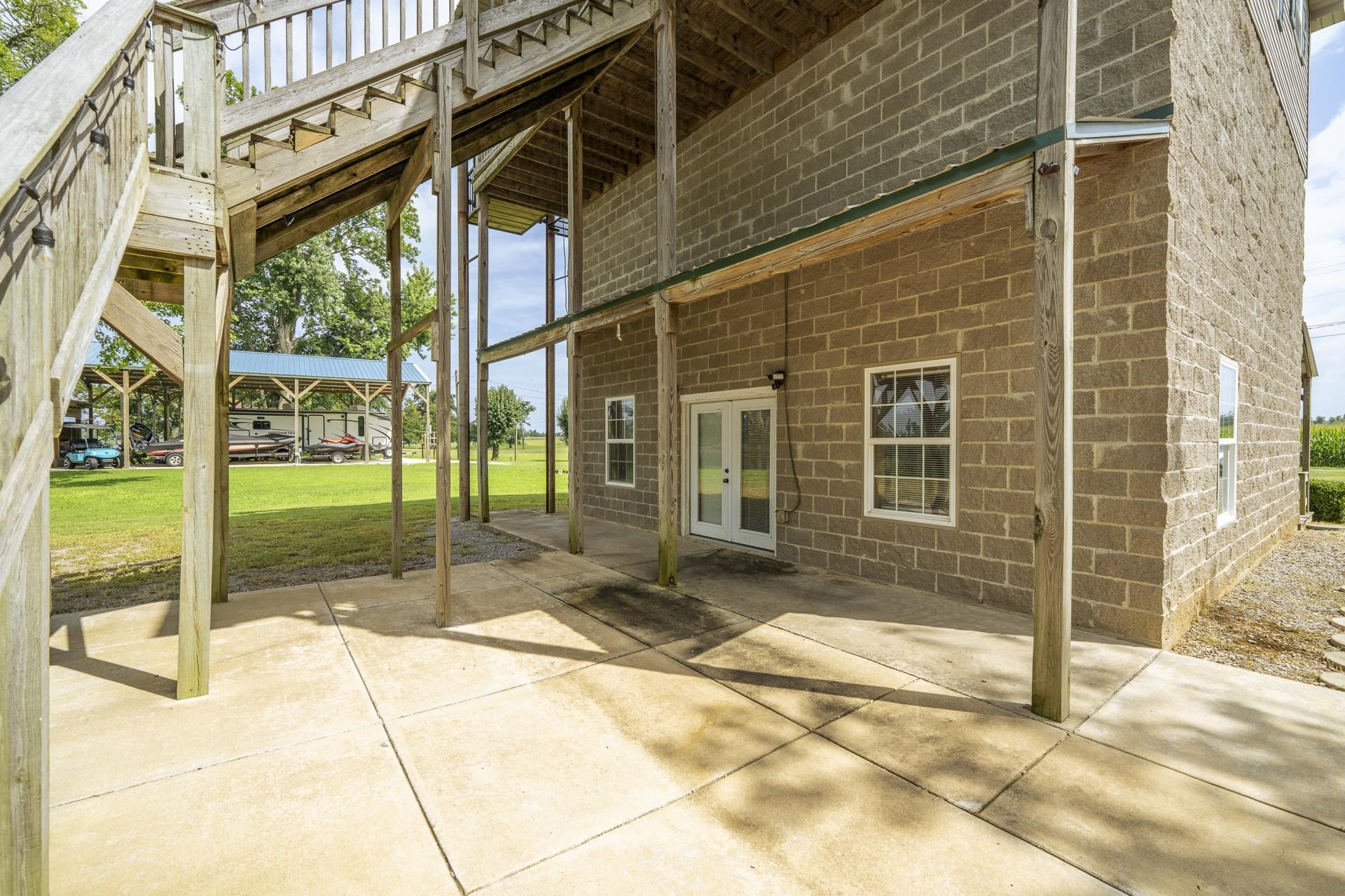 965 ARNOLD LN