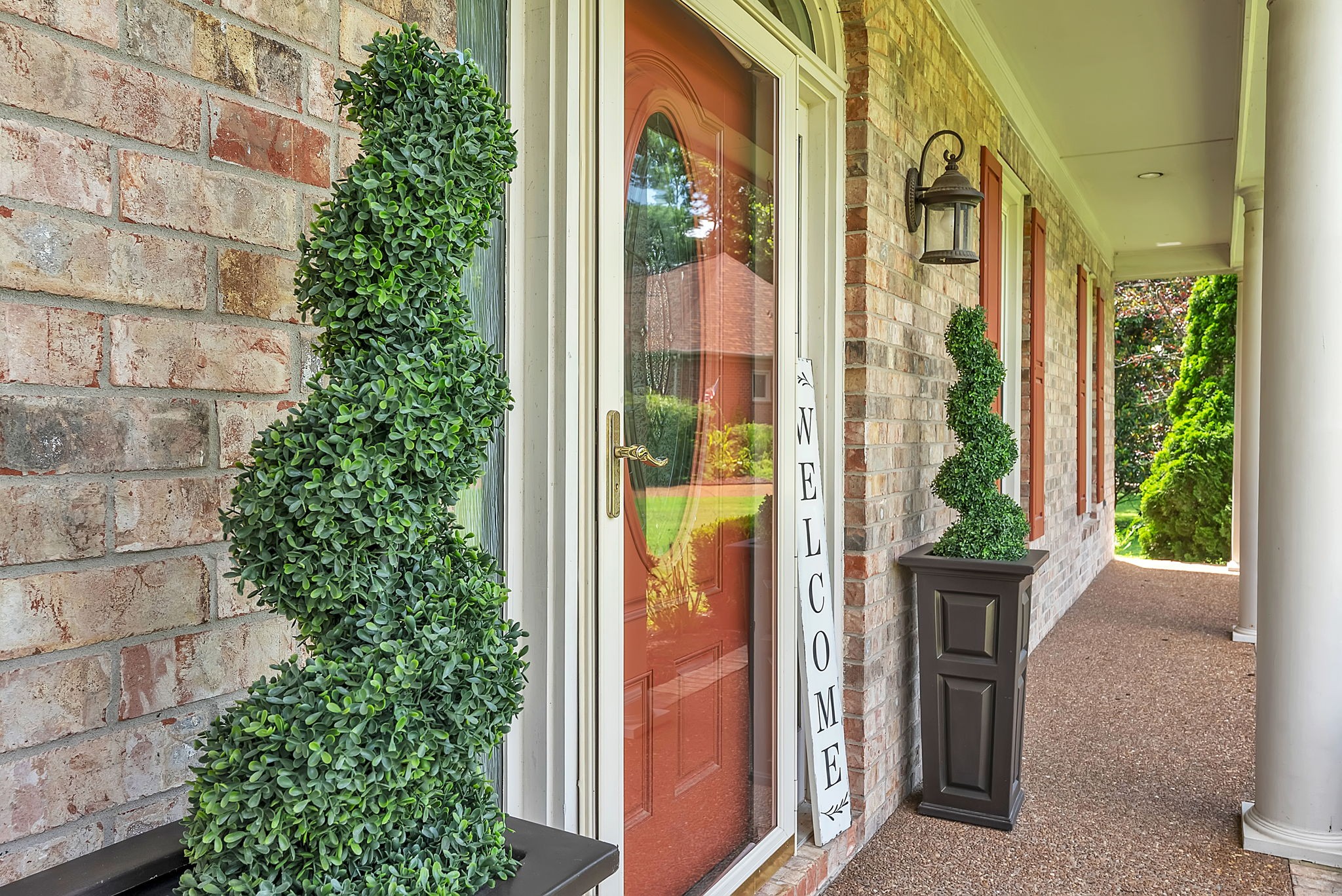124 Medford Pl
