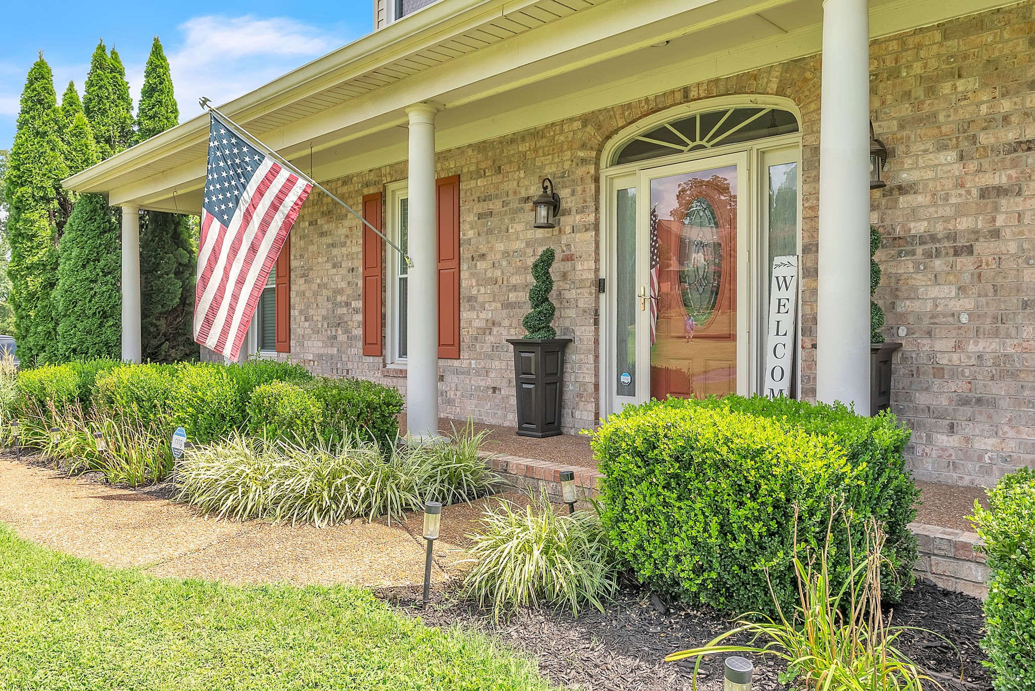 124 Medford Pl