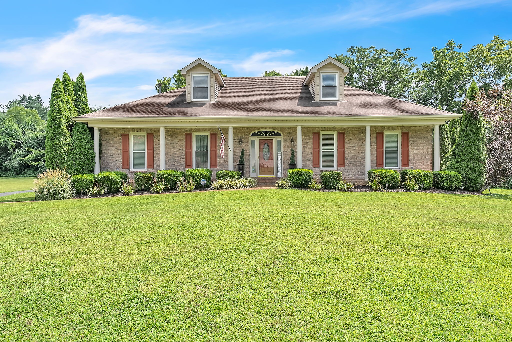 124 Medford Pl