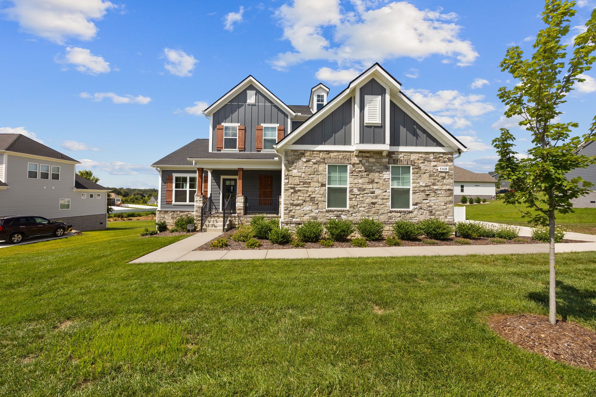 7308 Dutch River Cir