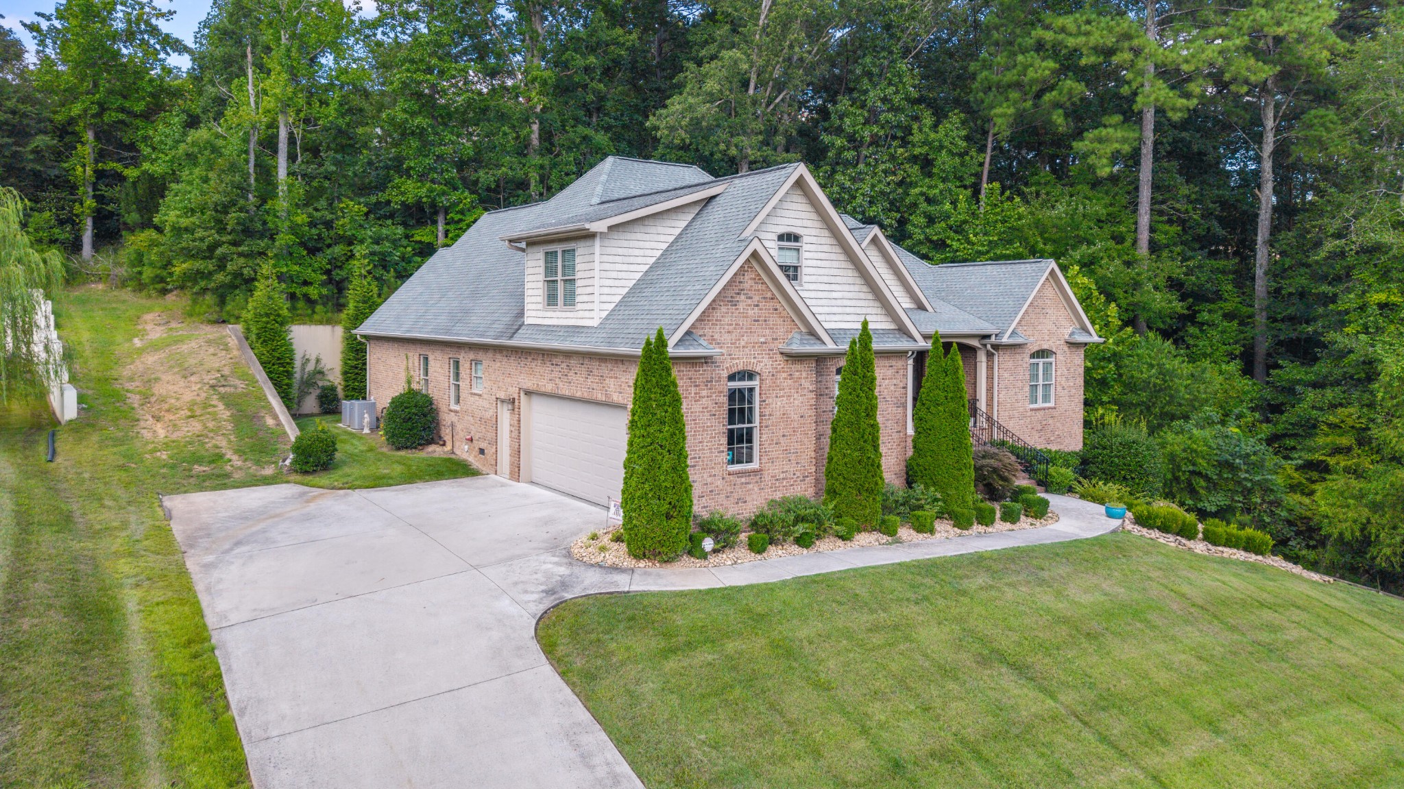 704 Pembridge Circle, NW
