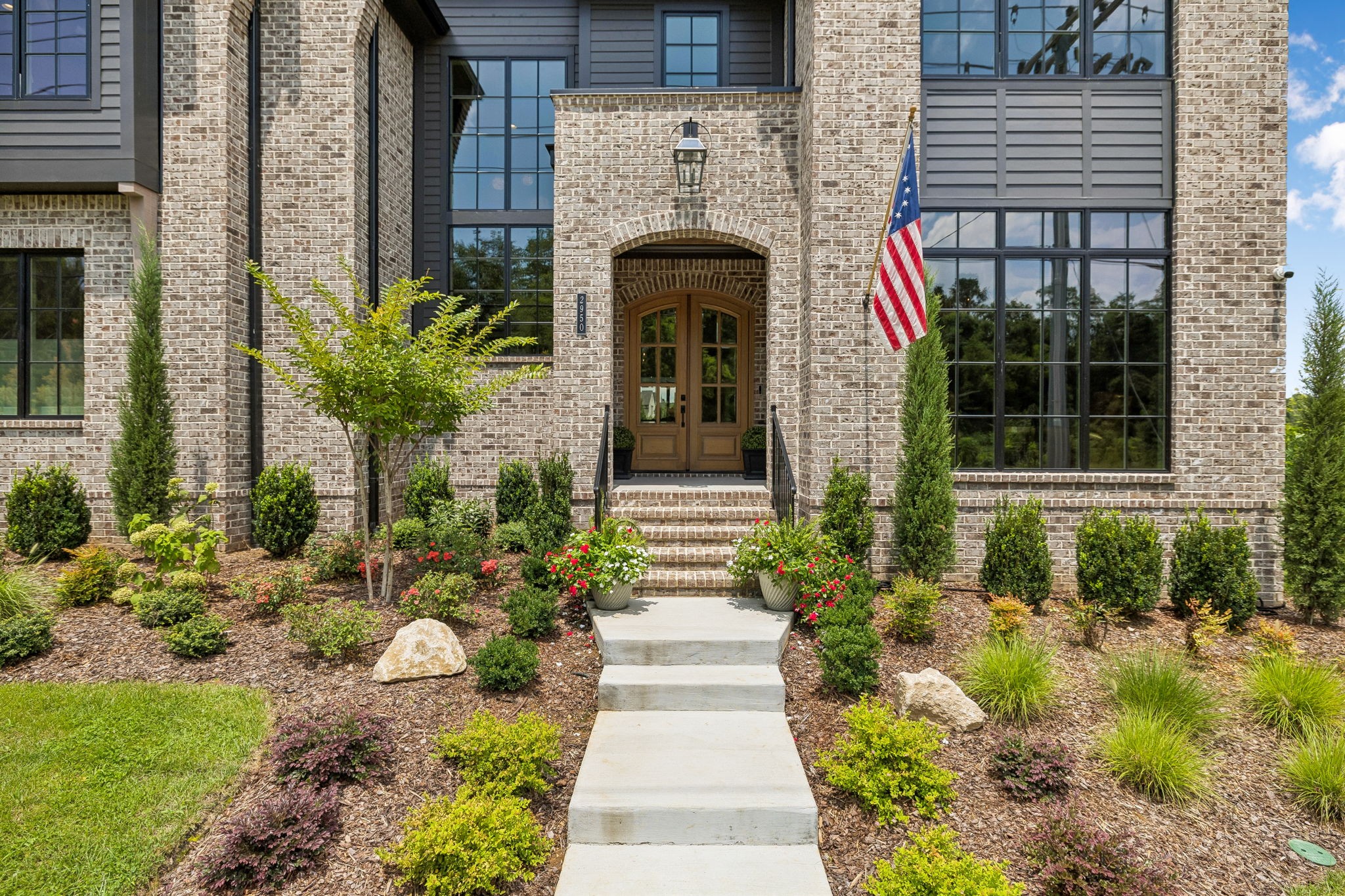2950 Del Rio Pike