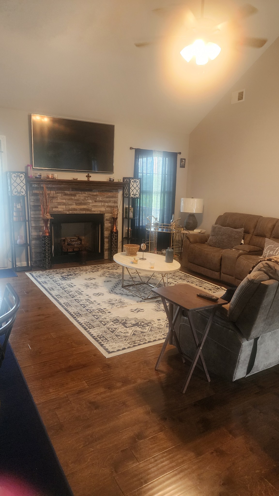 1595 Variance Dr