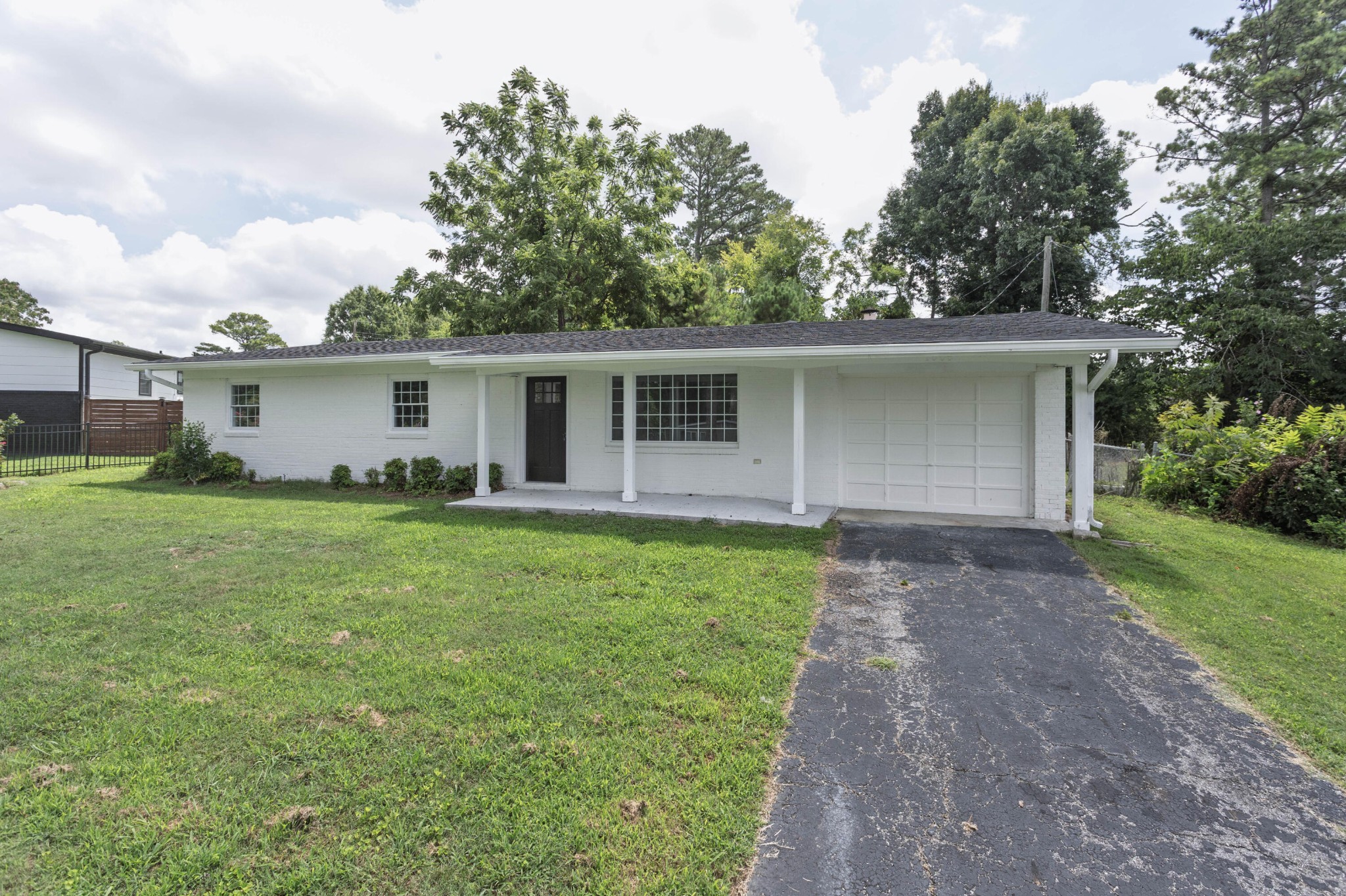 1606 Redwood Drive