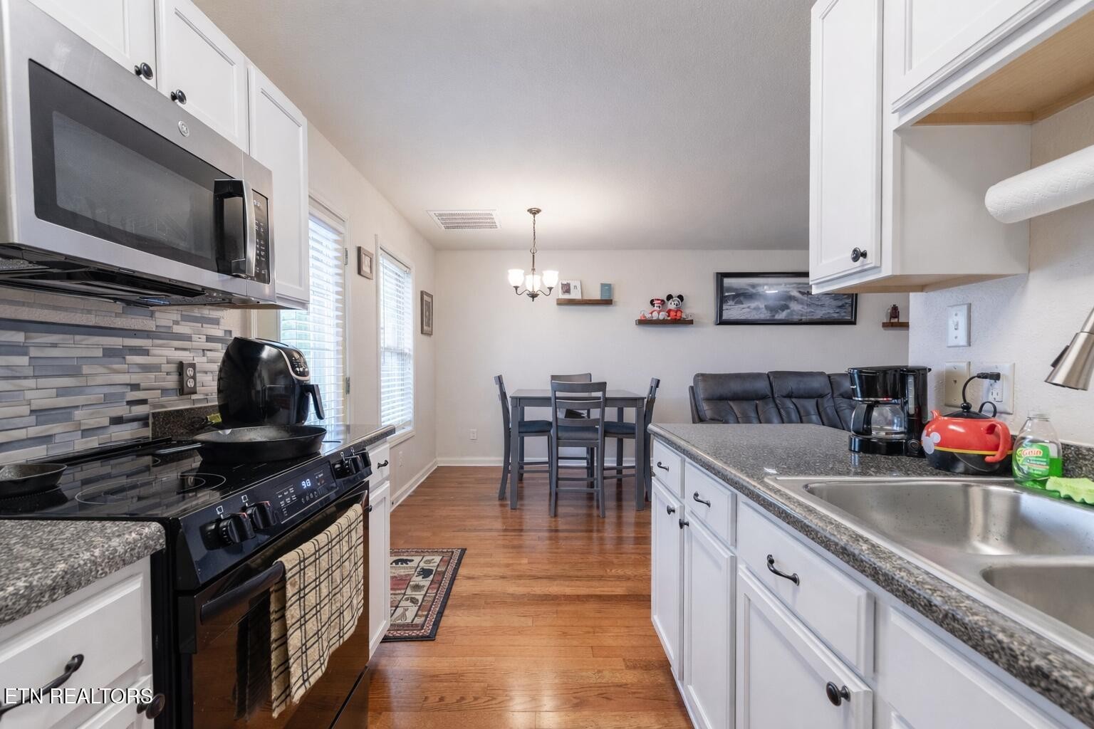 3347 Frontier View Drive