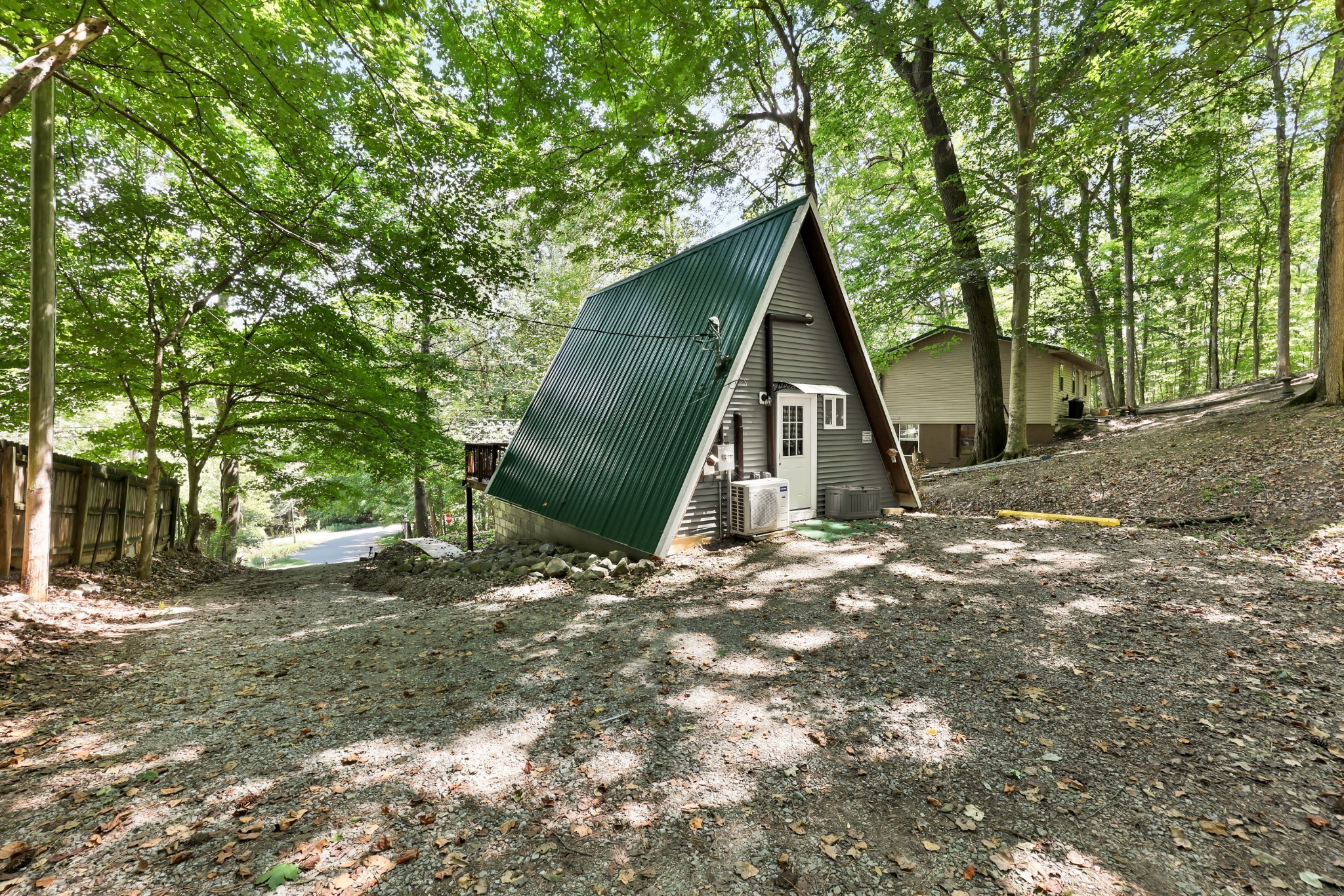 111 Lakeshore Dr