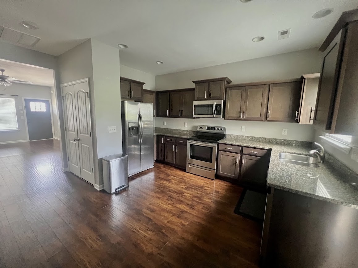 100 Bell Forge Ct