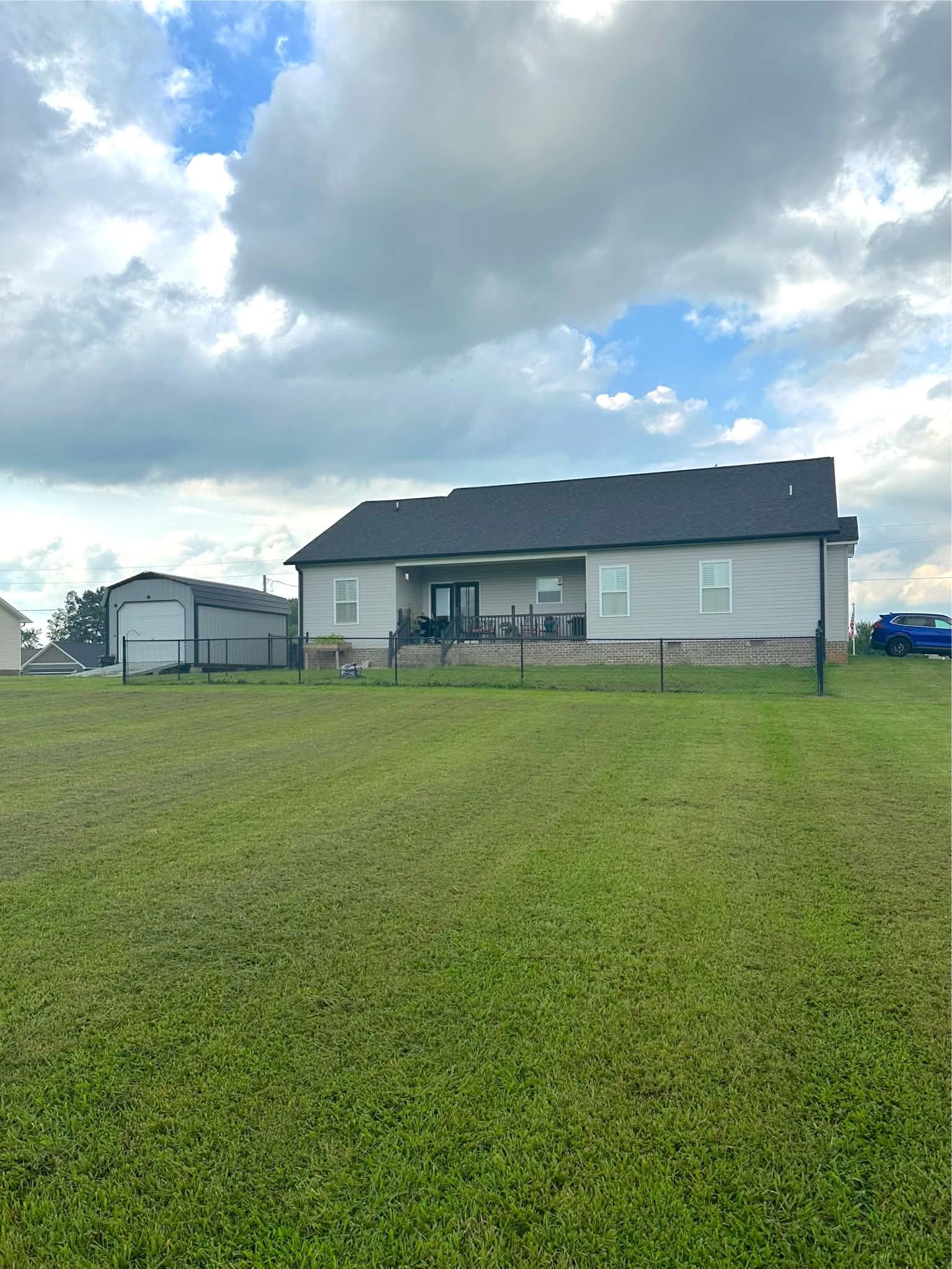 311 Autumn Hills Dr