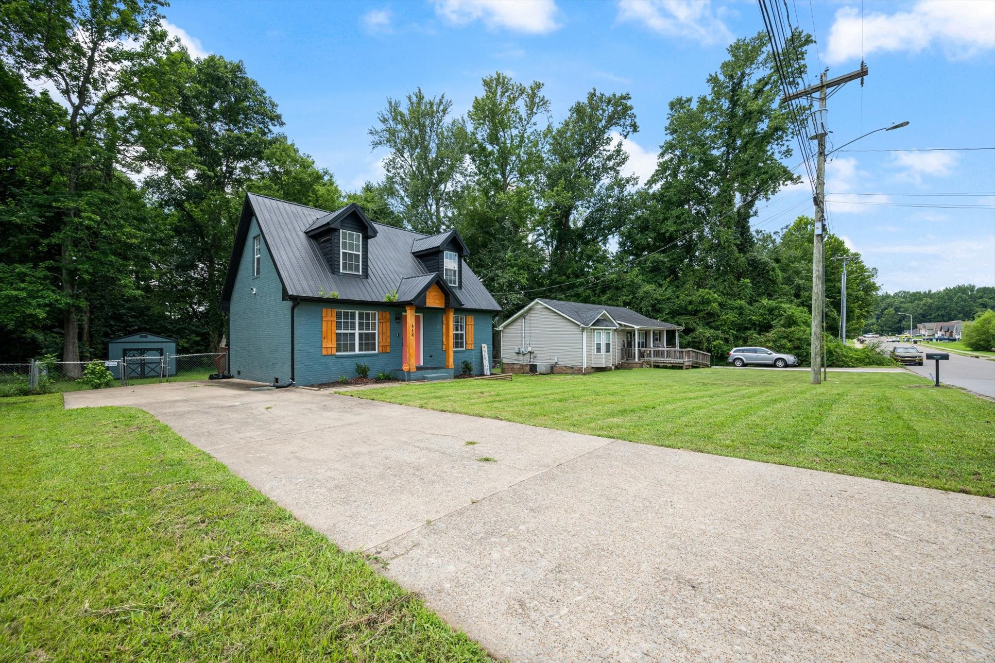 818 Shelton Cir, S