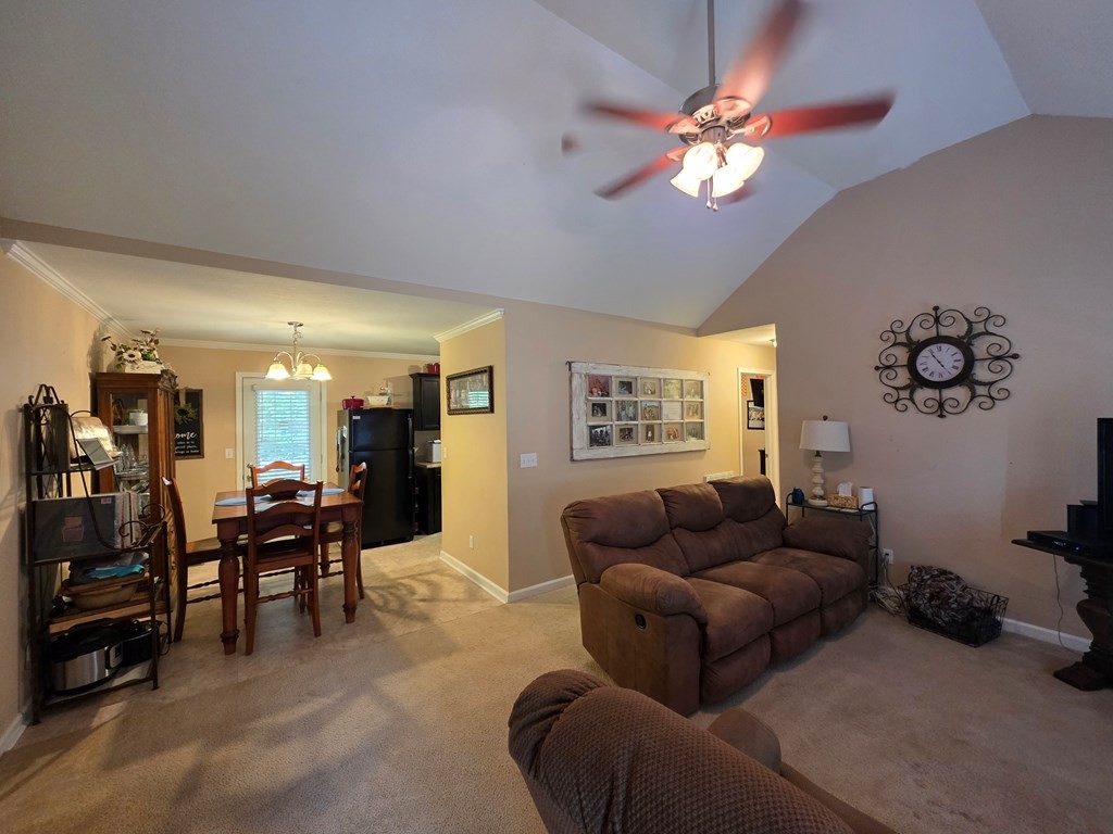 189 Foxfire Rd