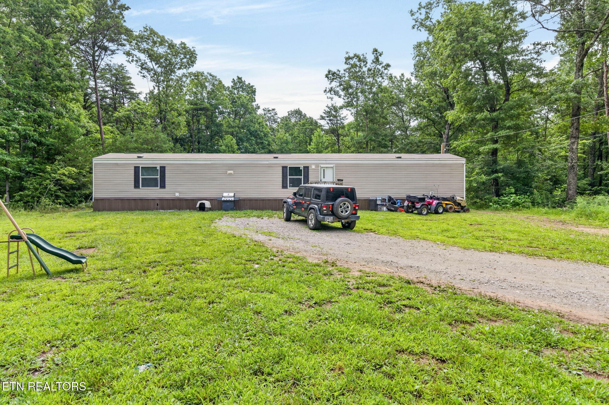460 Jim Garrett Rd