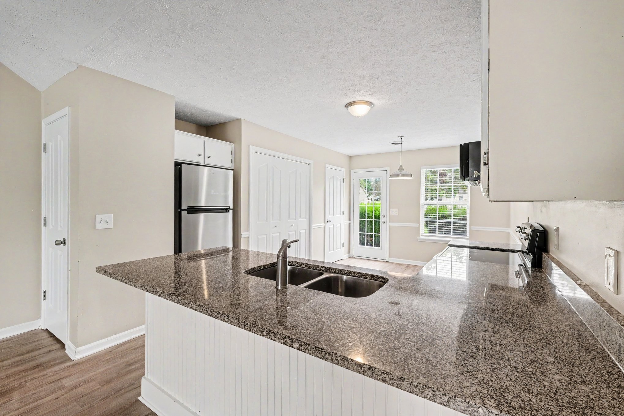 107 Breeze Dr