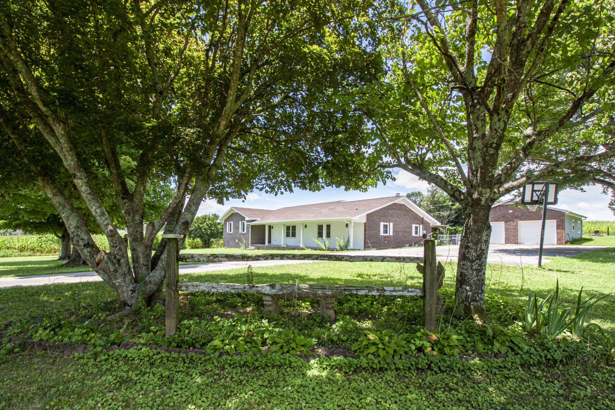 781 Blue Creek Rd