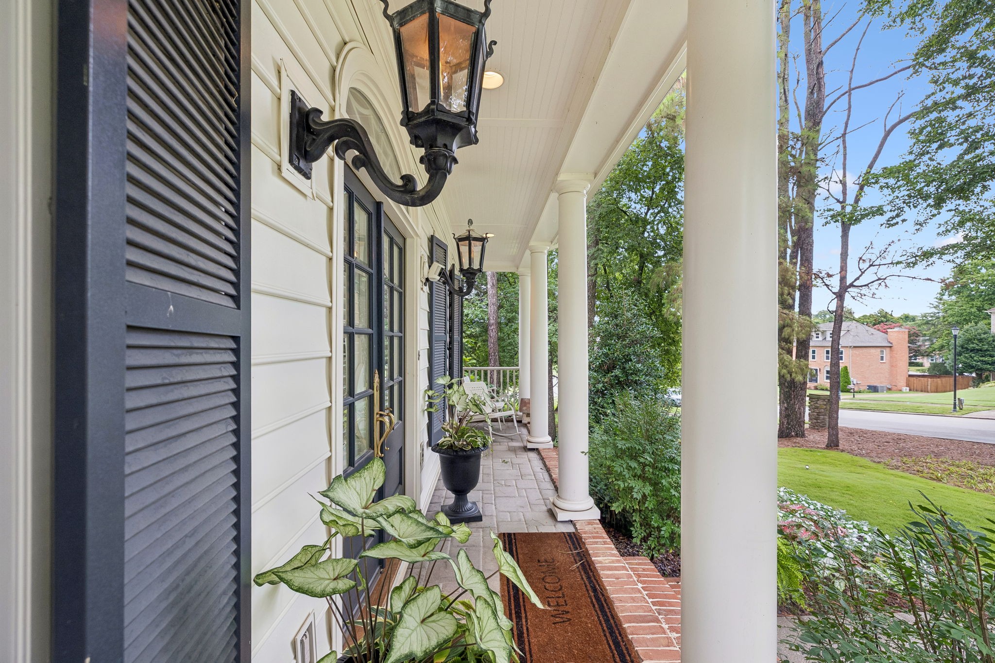 1011 Buckingham Cir