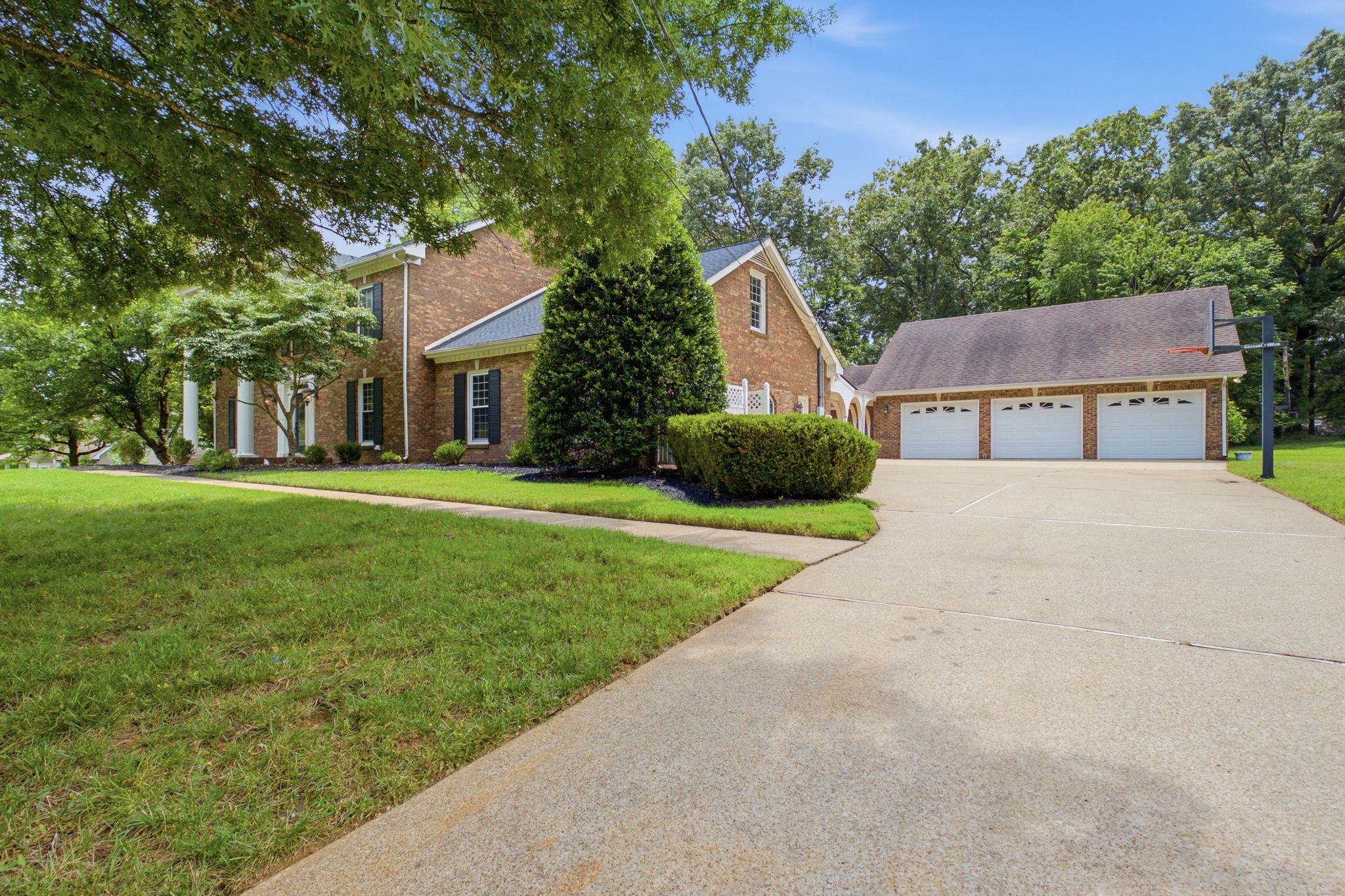 2812 Wakefield Dr